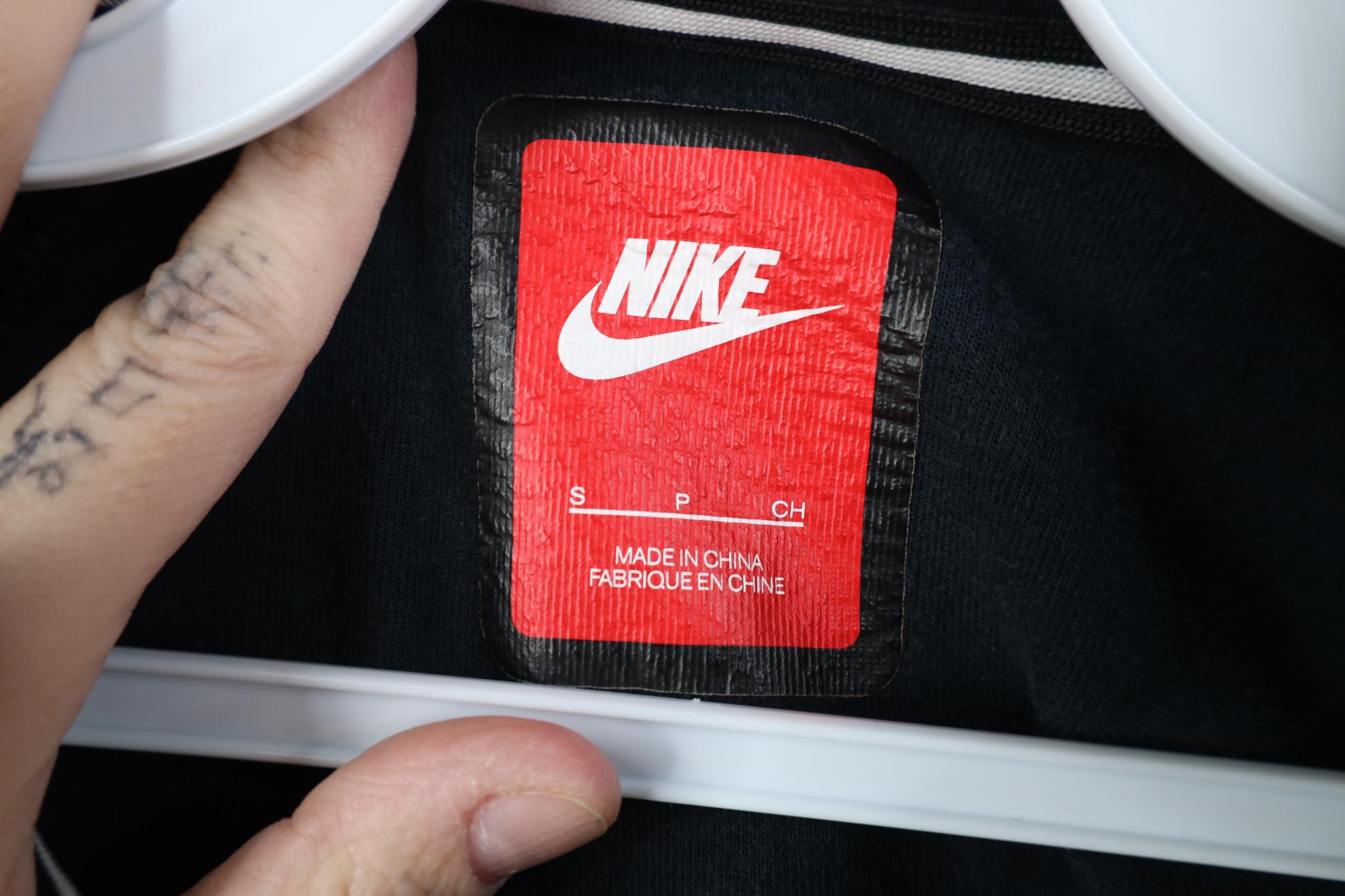 Nike Nike Tech Fleece Spell Out Full Zip Hoodie Sweatshirt Size S / US 4 / IT 40 - 10 Thumbnail
