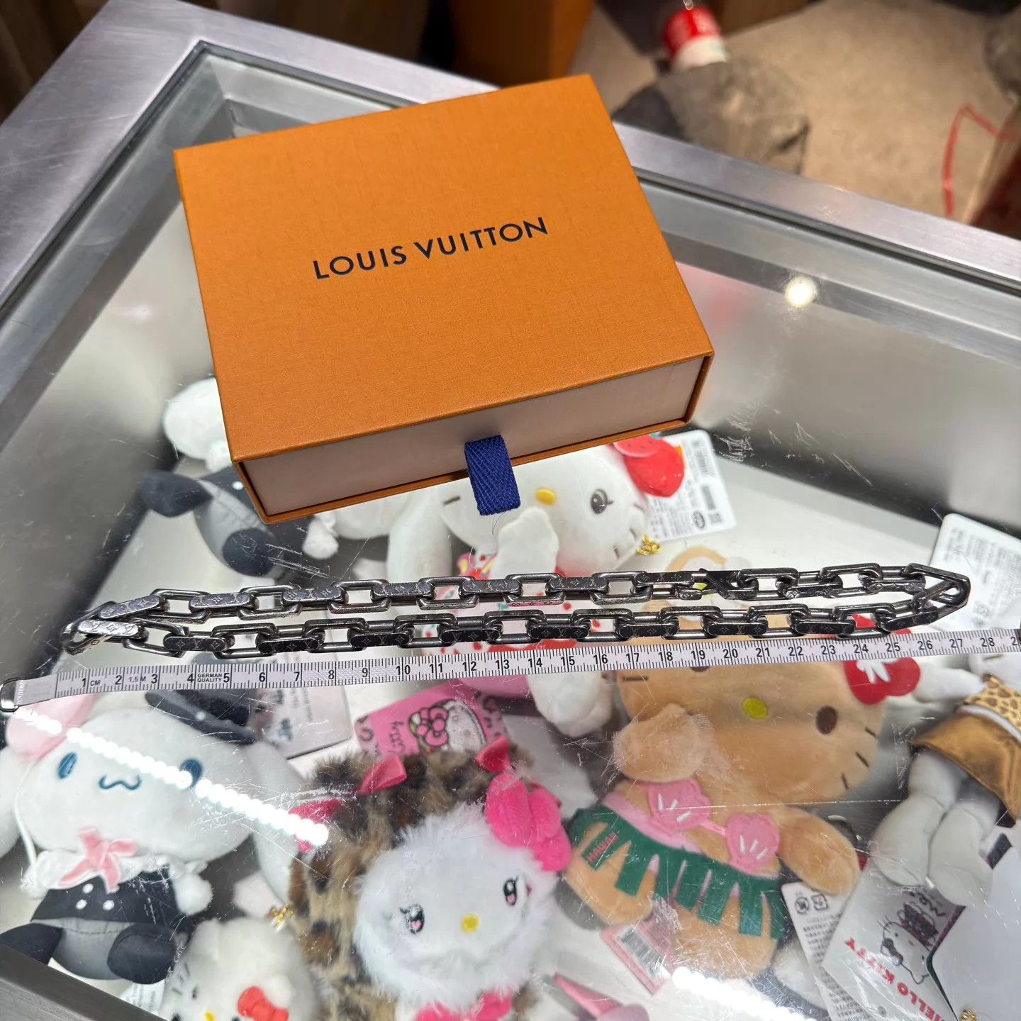 Louis Vuitton LV Silver Bamboo Allover Print 55cm Necklace Mint Size ONE SIZE - 4 Thumbnail