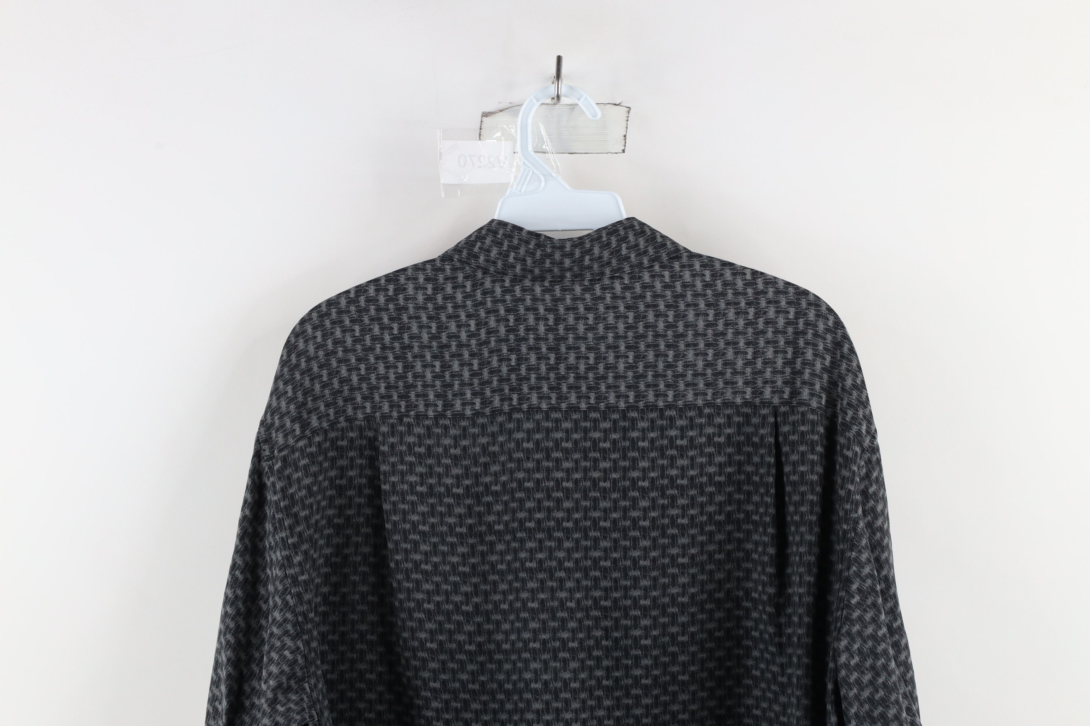 Vintage Vintage 90s Streetwear Silk Long Sleeve Button Shirt Gray Size US M / EU 48-50 / 2 - 7 Thumbnail