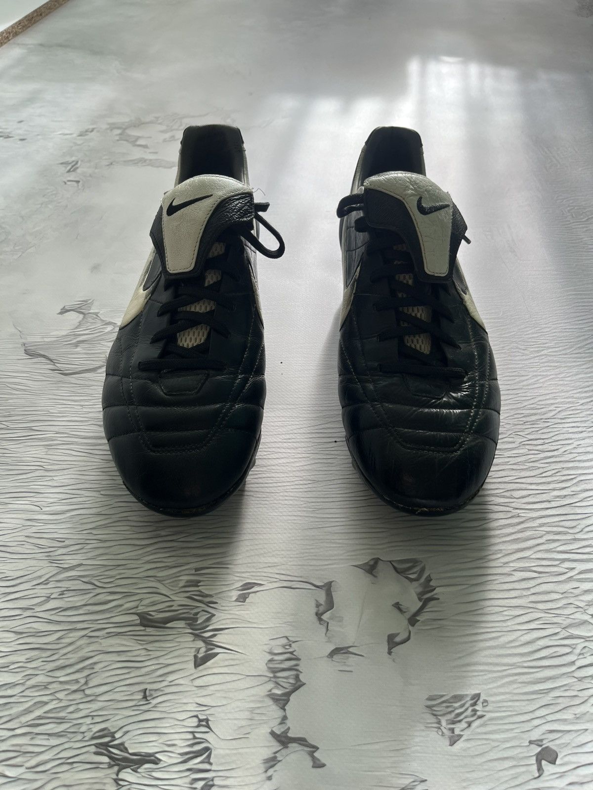 Nike Nike Tiempo Air Legend II SG Vintage Football Soccer Boots Size US 11 / EU 44 - 3 Thumbnail