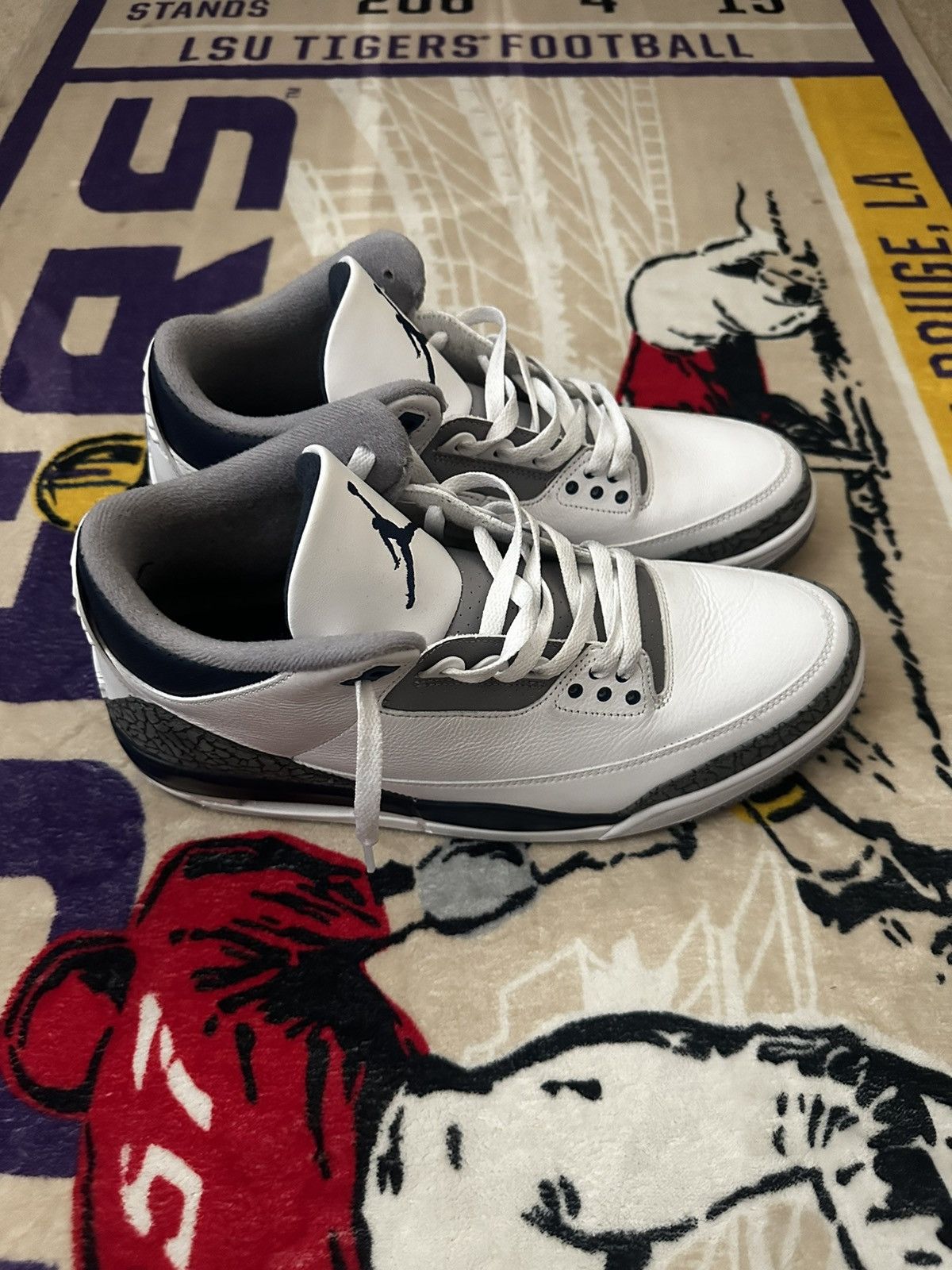 image of Jordan Brand 3 Navy Blue Shoes in White, Men's (Size 11)