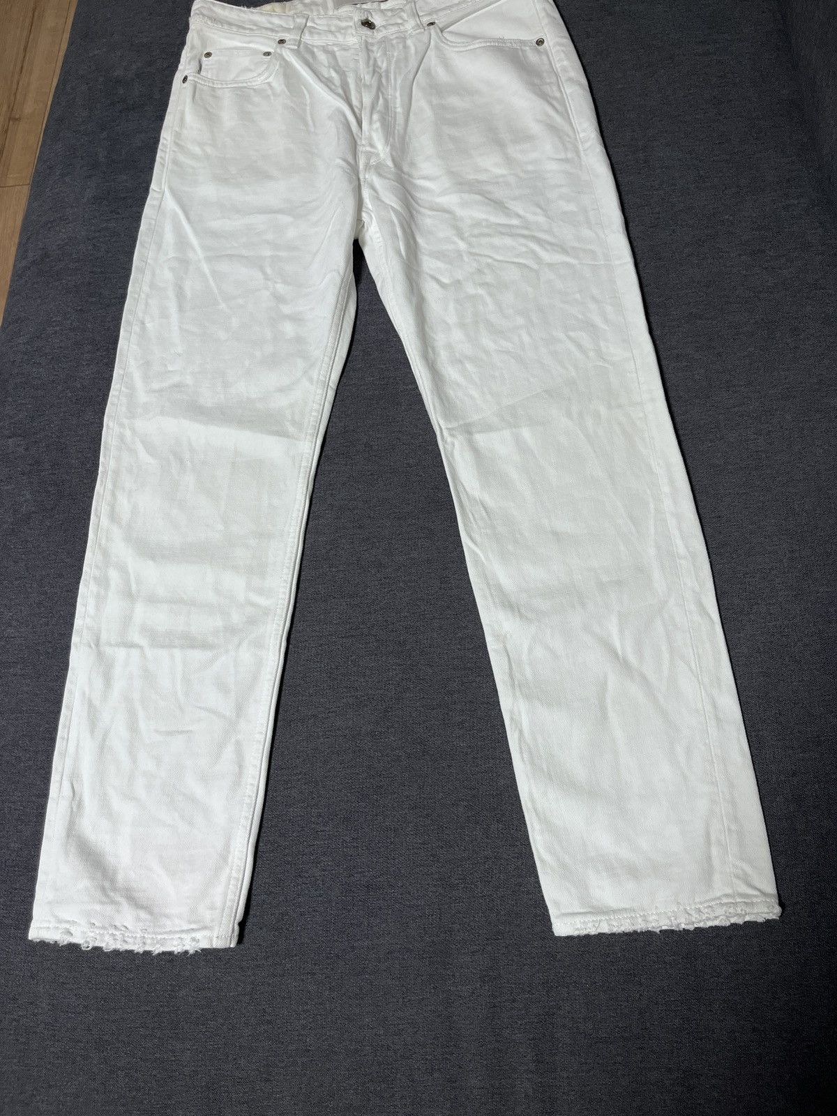 Golden Goose Golden Goose Distressed White Jeans Size US 31 - 2 Thumbnail