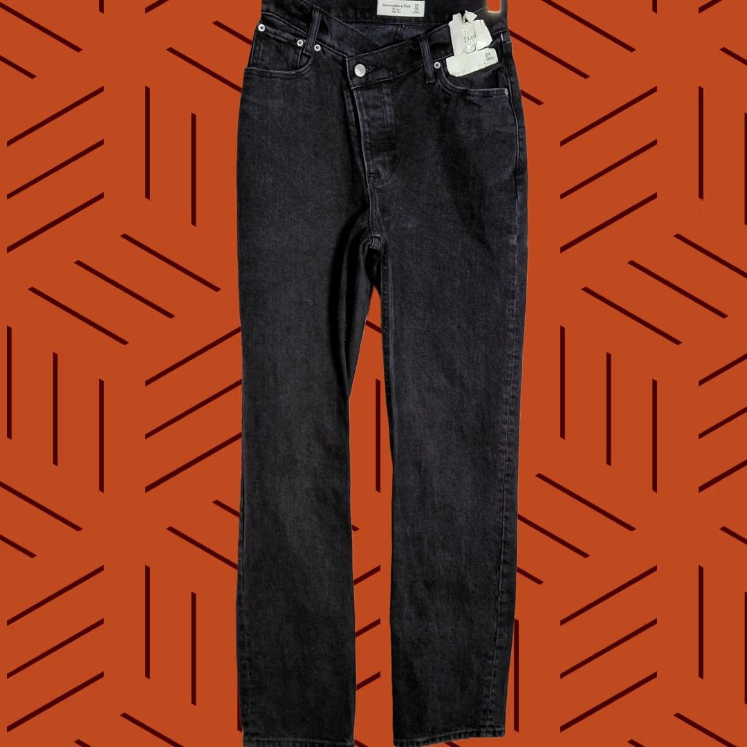 Abercrombie & Fitch Abercrombie & Fitch The Dad High Rise Jeans Solid Denim Women Size 24 Black Size 42" / US 20 - 1 Thumbnail