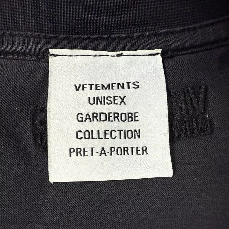 Vetements Vetements 24SS red slogan letter print short-sleeve Size US M / EU 48-50 / 2 - 3 Thumbnail