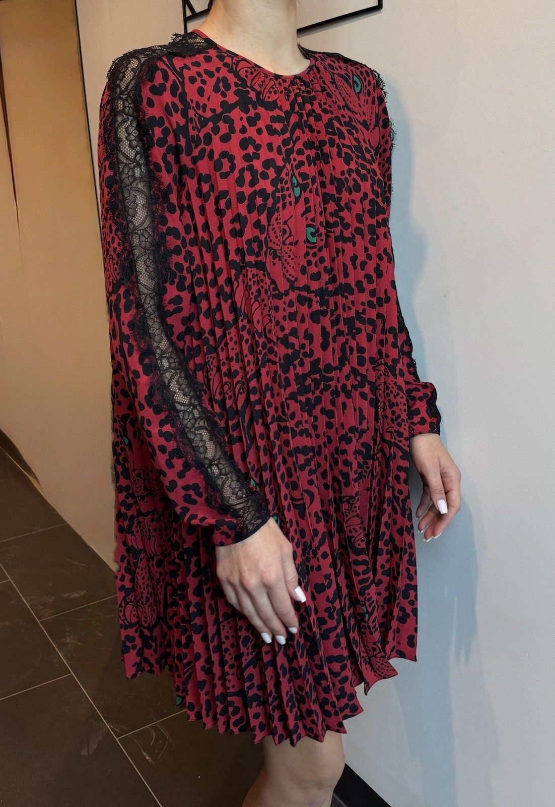 RED Valentino Red Valentino Leopard Print Lace-trimmed Lace Sleeve Dress Size M / US 6-8 / IT 42-44 - 5 Thumbnail