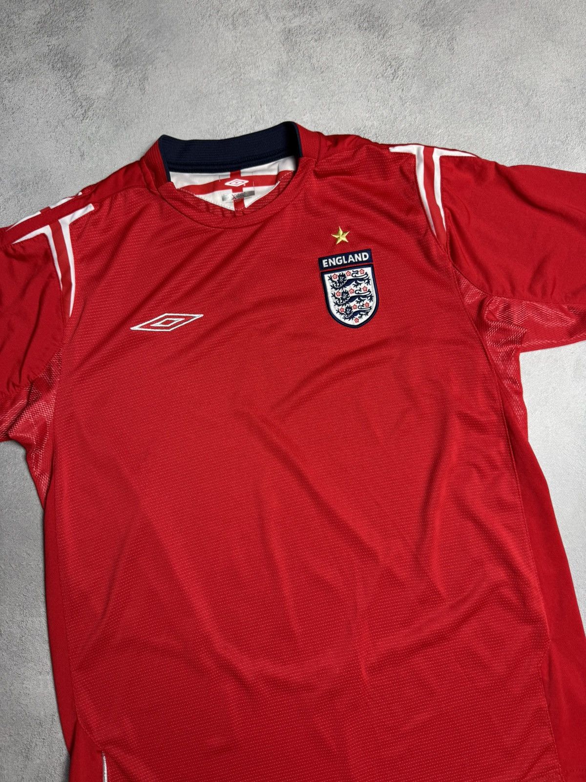 Umbro England 2004 2006 Away Football Shirt Soccer Jersey Umbro Size US L / EU 52-54 / 3 - 3 Thumbnail