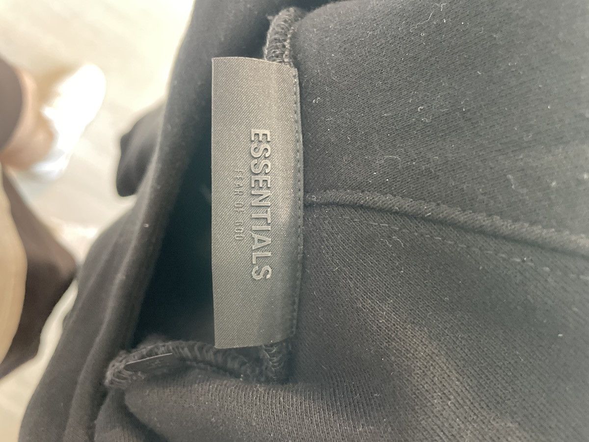Essentials × Fear of God Fear of God Essentials FW23 Black Hoodie XL Size US XL / EU 56 / 4 - 4 Thumbnail