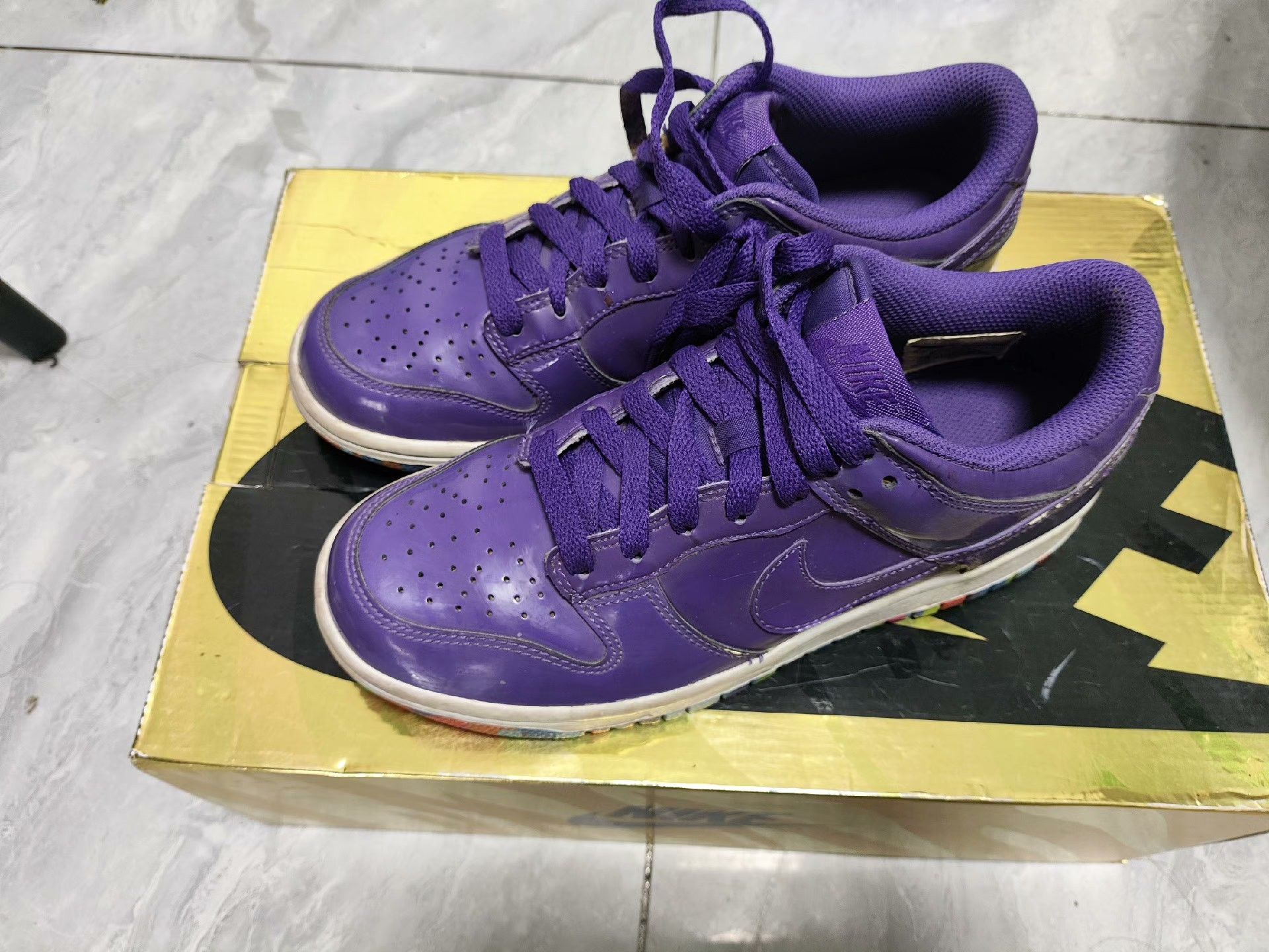 Nike Nike DUNK Rare Purple Lowtop Sneakers 5 Men Size US 5 / EU 37 - 1 Thumbnail