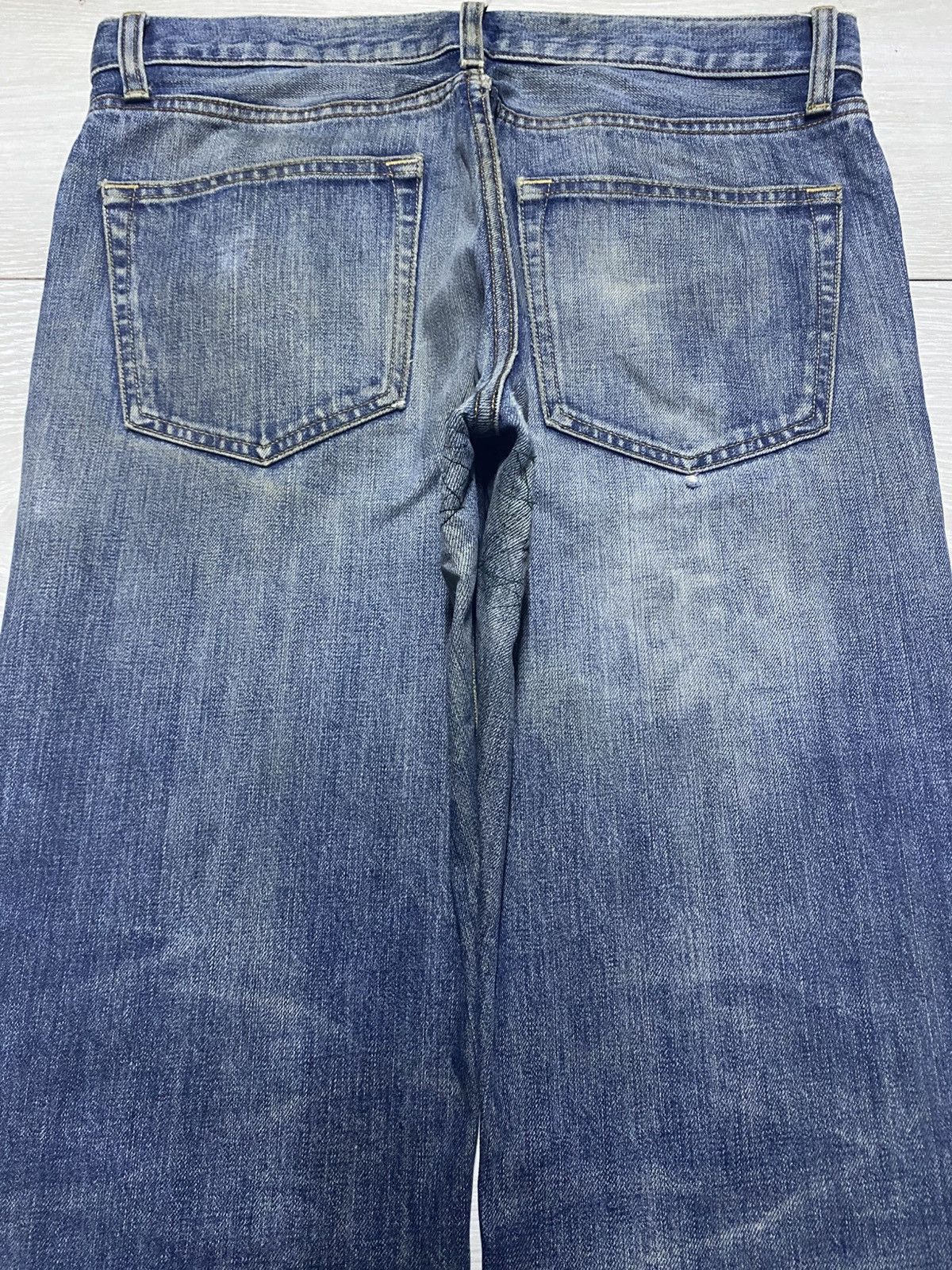 Uniqlo Vintage Uniqlo UJ Repair Faded Wash Distressed Loose Jeans Size US 33 - 4 Thumbnail