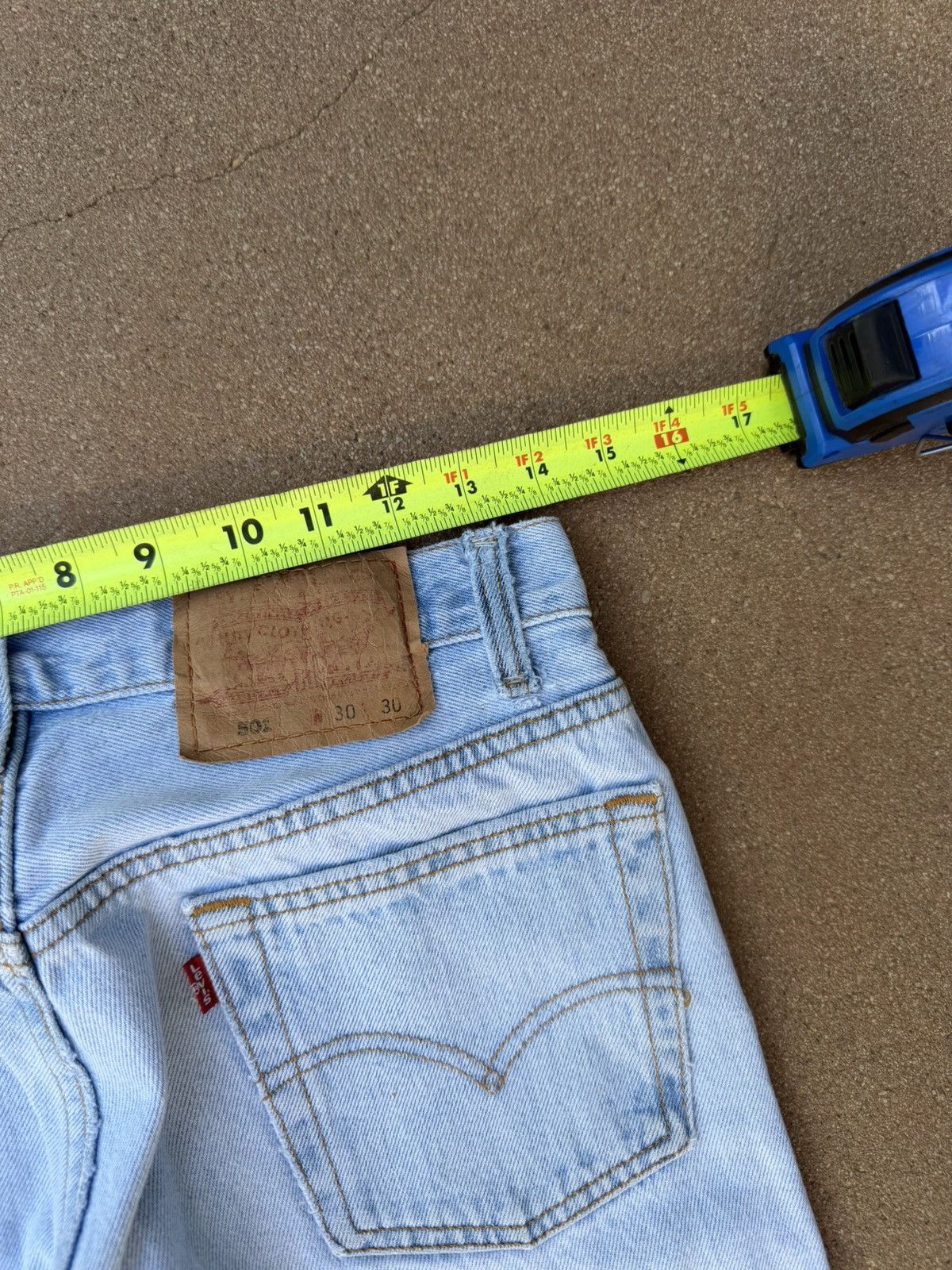 Levi's Vintage 80s Levi’s 501xx Buttonfly Faded Denim Jeans 28x29 Size US 28 / EU 44 - 10 Thumbnail