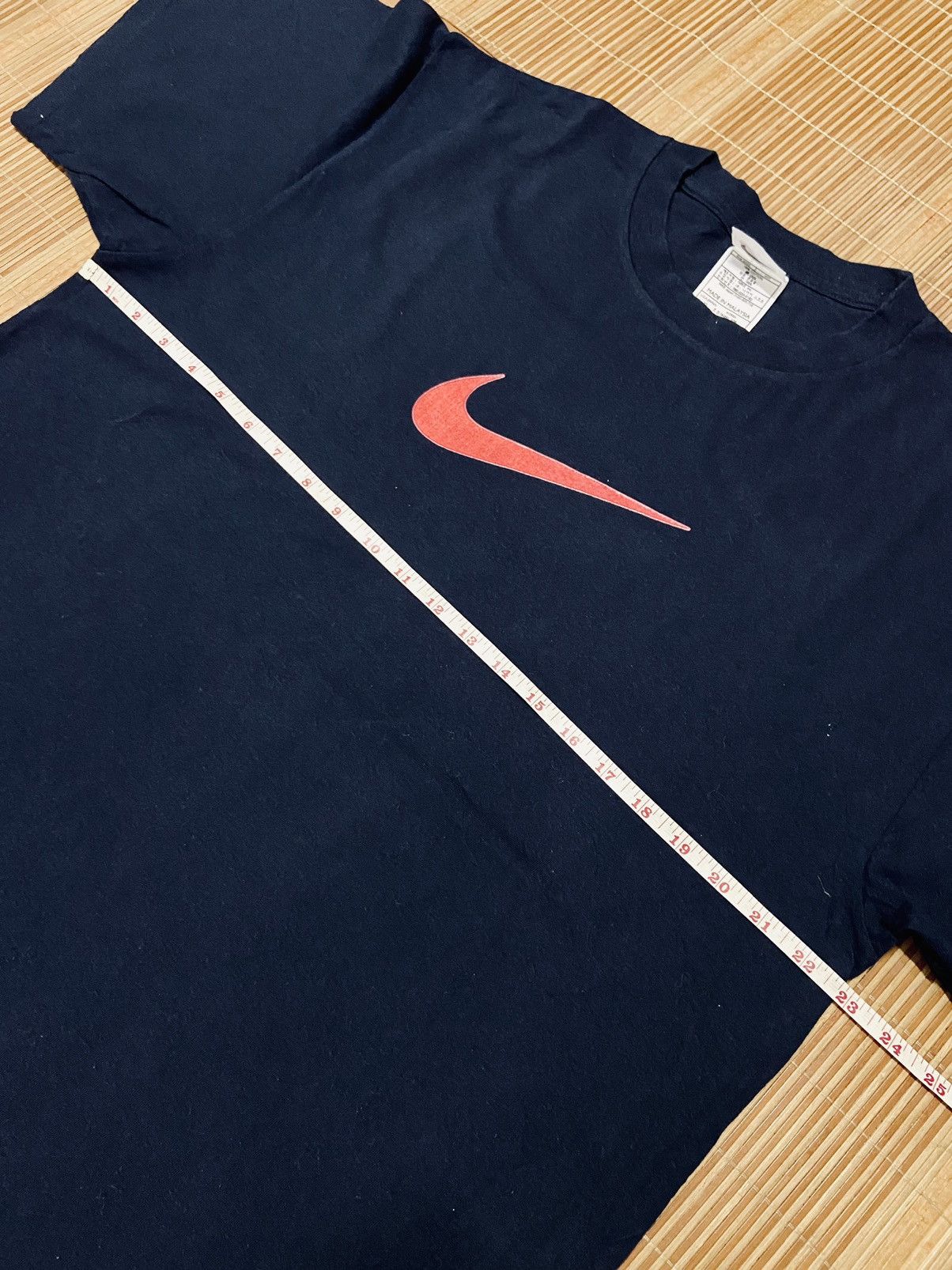 Nike × Vintage VINTAGE NIKE SWOOSH TEE Size US XL / EU 56 / 4 - 8 Thumbnail