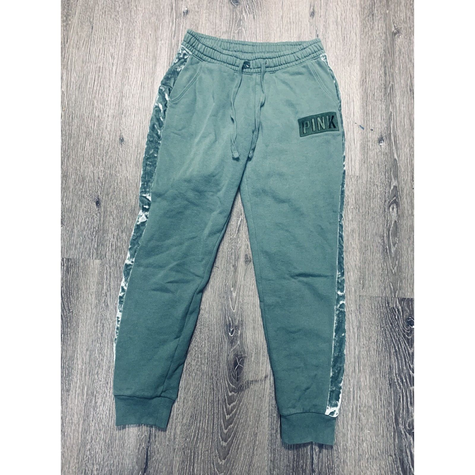 Victoria's Secret VINTAGE Victoria's Secret Pink Women's Velour Sweat Pants XS Green Jogger Womens XS Green Velour Sweatpants Size 26" / US 2 / IT 38 - 2 Thumbnail