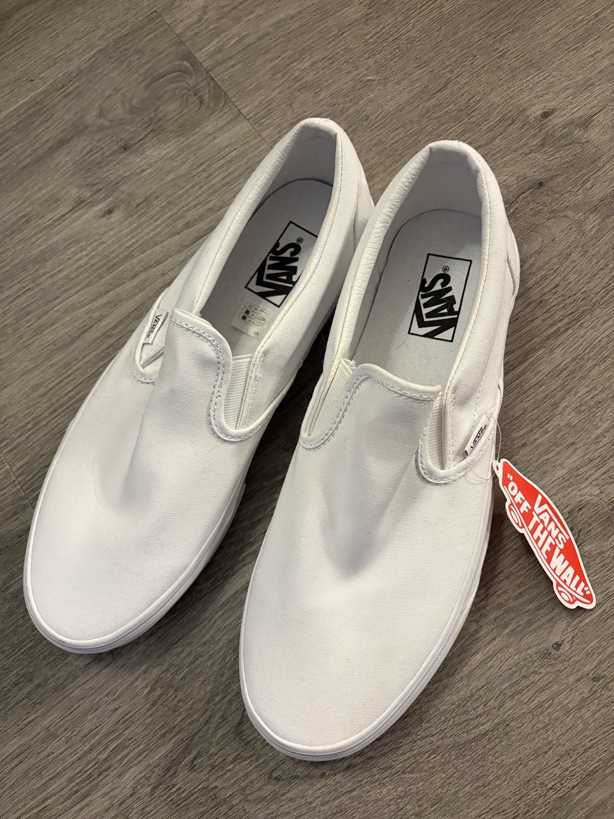 Vans Vans Classic White Slip-On Shoes Size US 11 / EU 44 - 2 Thumbnail
