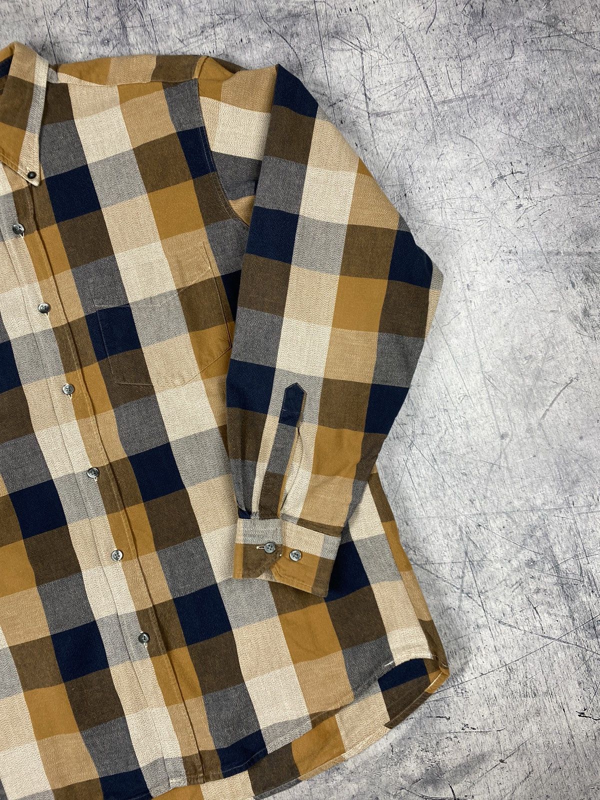 Hugo × Hugo Boss × Vintage Vintage Hugo Boss Checked Designer Button Up Shirt Size US XL / EU 56 / 4 - 4 Thumbnail