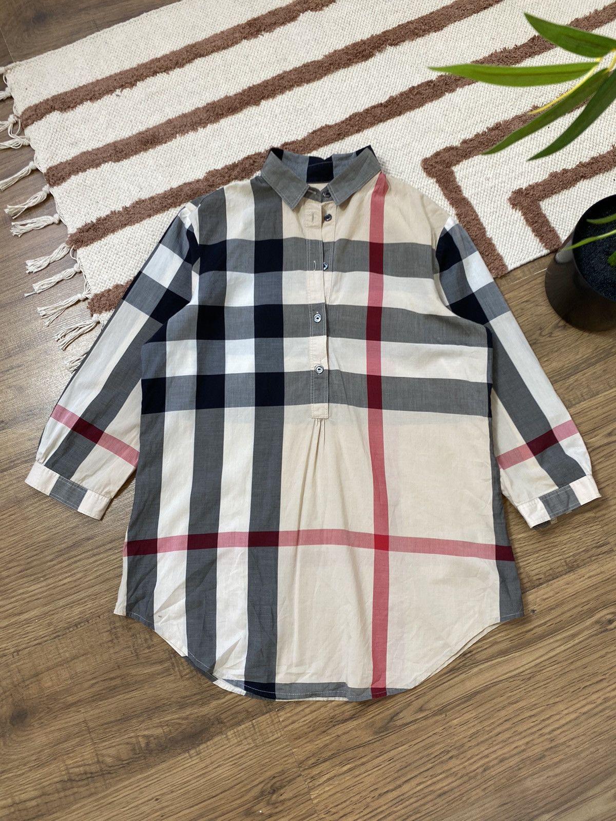 Burberry VINTAGE BURBERRY NOVA CHECK CLASSIC SHIRT Size S / US 4 / IT 40 - 3 Thumbnail