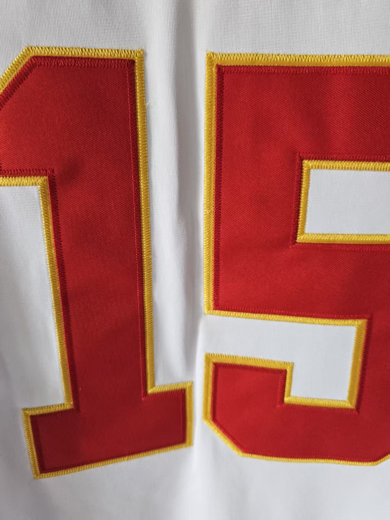 NFL Kansas City Chiefs 15 Patrick Mahomes Jersey White Size US M / EU 48-50 / 2 - 3 Thumbnail
