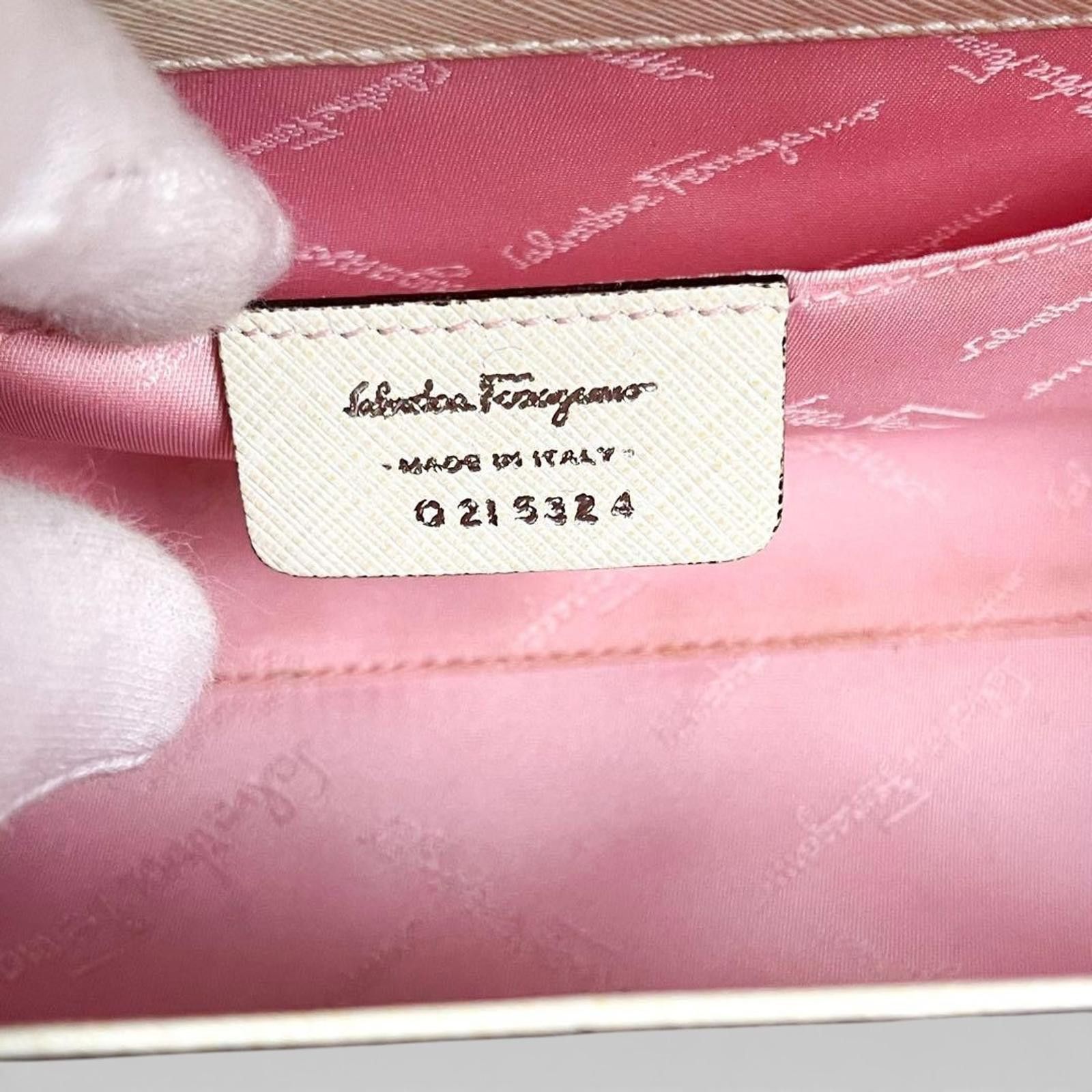 Salvatore Ferragamo Salvatore Ferragamo - White Leather Cylindrical Shoulder Bag Size ONE SIZE - 9 Thumbnail