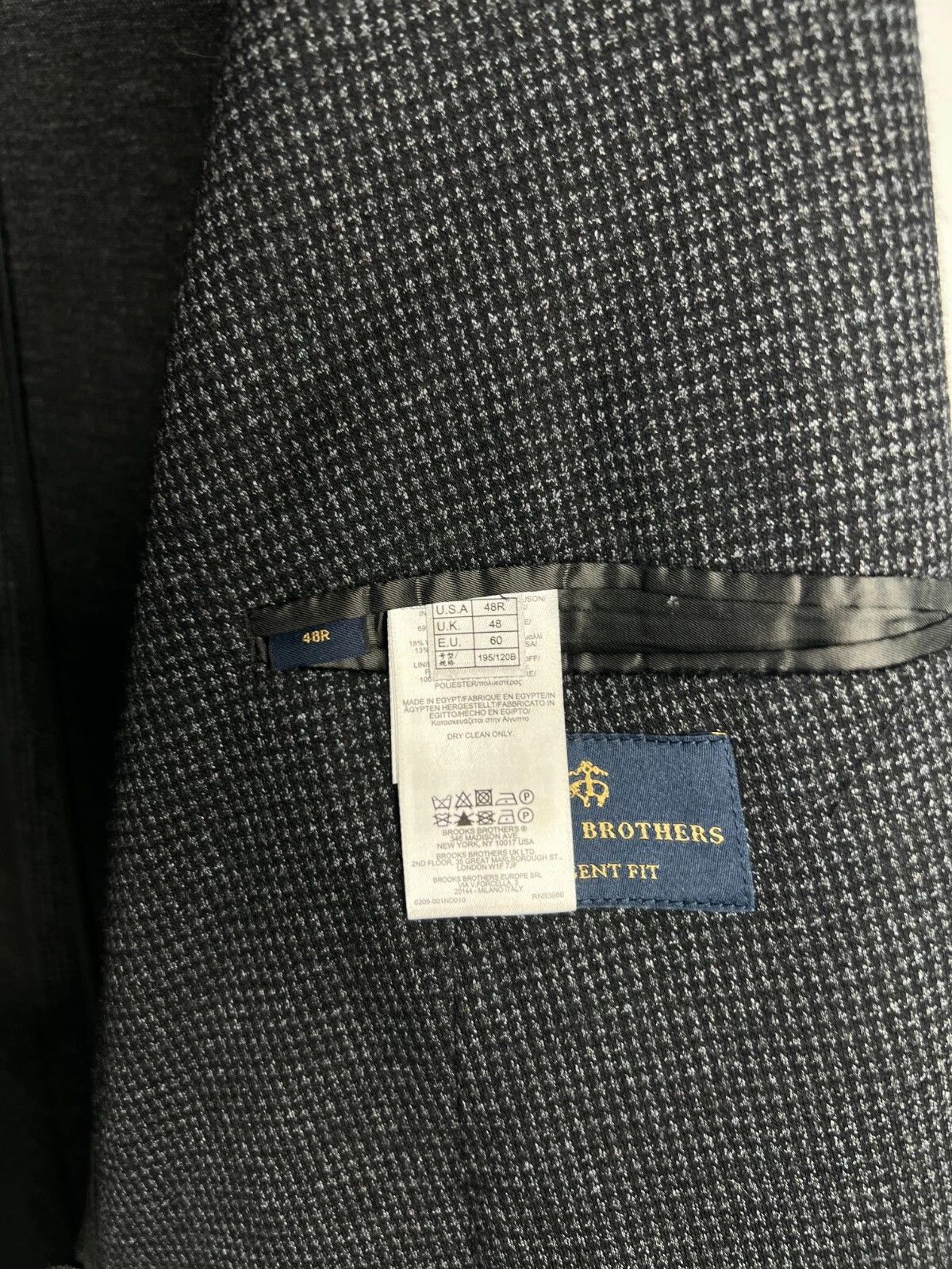 Brooks Brothers Brooks Brothers Regent Fit Houndstooth Dark Grey Blazer Size 48R - 14 Thumbnail