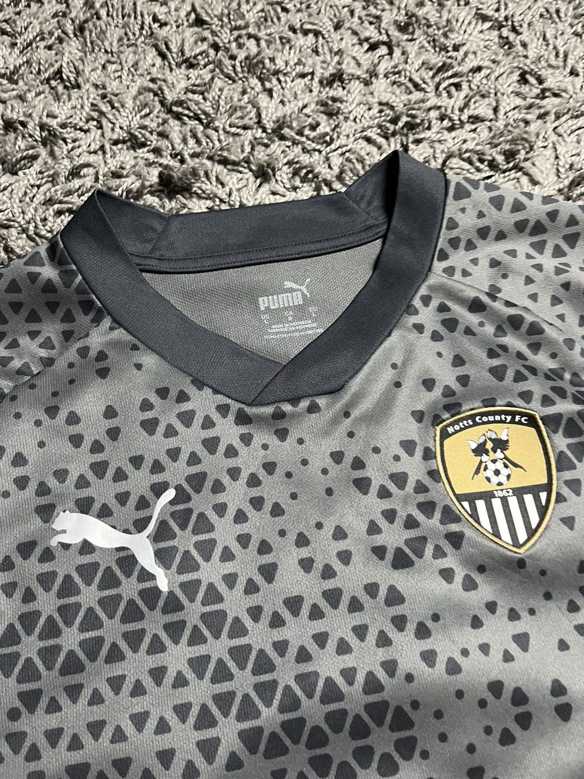Puma PUMA Notts County FC "Geometric" Training Jersey Size US L / EU 52-54 / 3 - 3 Thumbnail