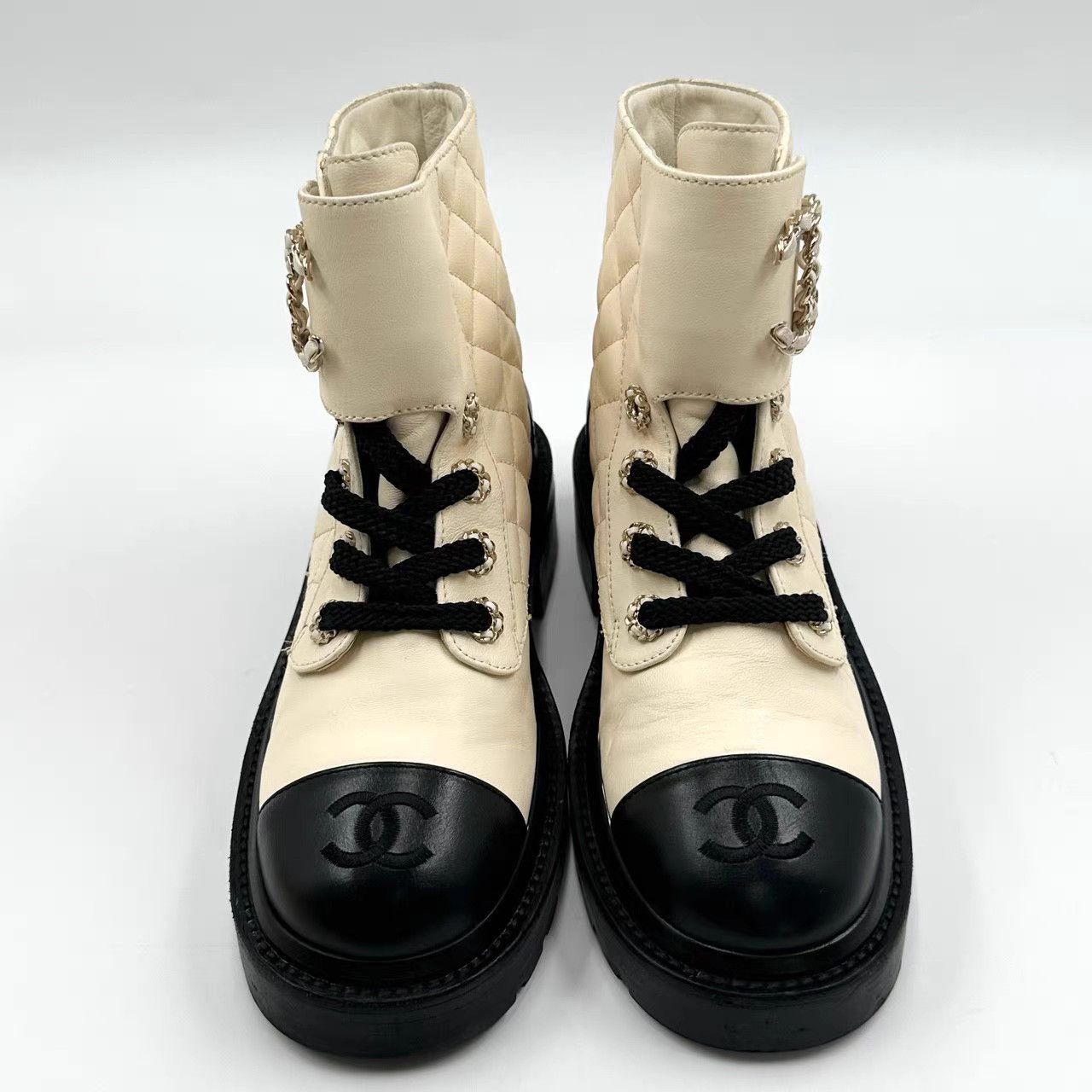 Chanel Chanel Quilted CC Logo Black & White Combat Boots K12 Size US 5 / IT 35 - 2 Thumbnail