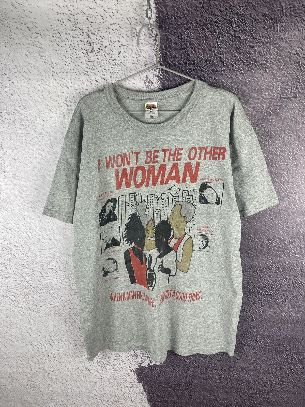 Fruit Of The Loom FOTL Vintage y2k man finds a wife he finds a good thing tee Size US XL / EU 56 / 4 - 1 Thumbnail