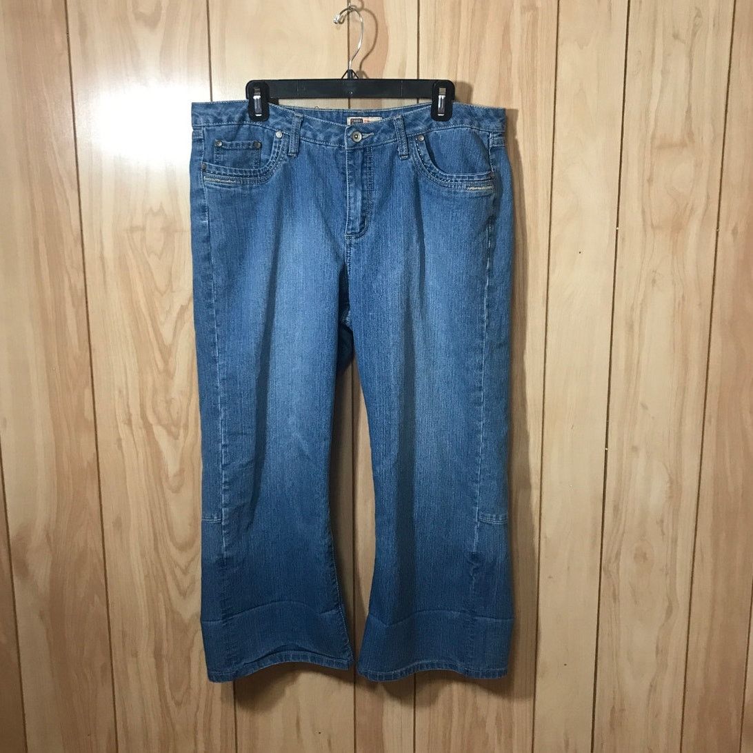 Faded Glory Faded Glory Stretch Blue Denim 5 Pocket Relaxed Jean 14 Size 36" / US 14 / IT 50 - 1 Thumbnail