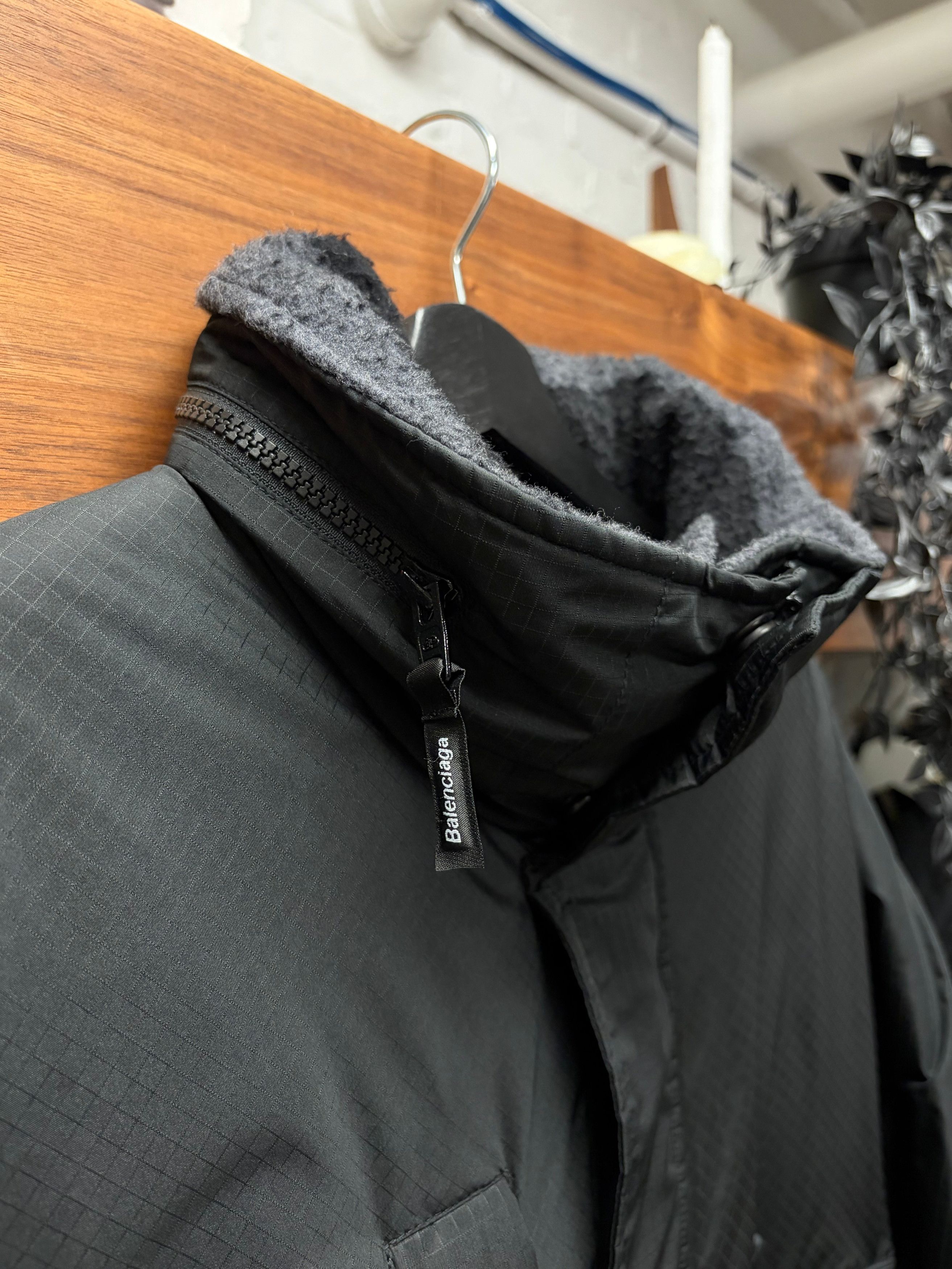 Balenciaga AW2022 Balenciaga Reversible Black Ripstop/Wool ‘Buffalo’ Jacket Size US M / EU 48-50 / 2 - 3 Thumbnail