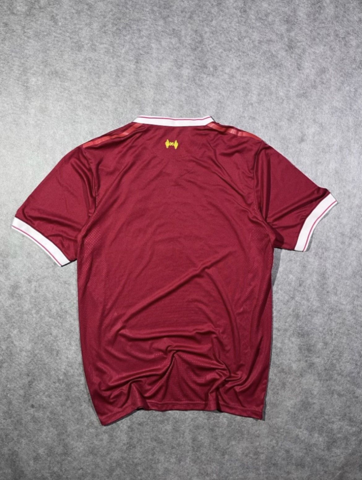 New Balance New Balance Liverpool FC T-shirt red size L new condition Size US L / EU 52-54 / 3 - 3 Thumbnail
