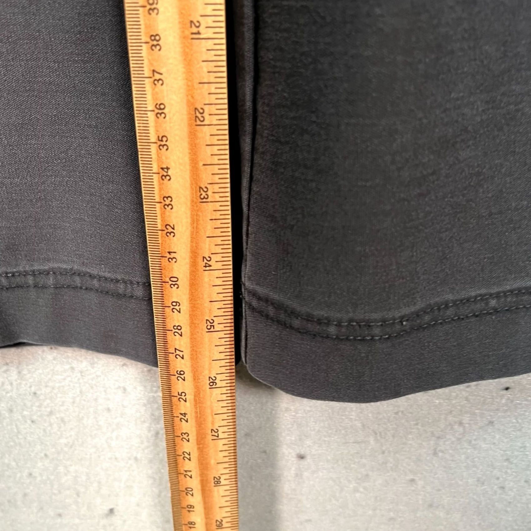 Athleta Athleta Pants Size 2 Black Cropped Relaxed Fit Barrel Leg Womens Size 26" / US 2 / IT 38 - 7 Thumbnail