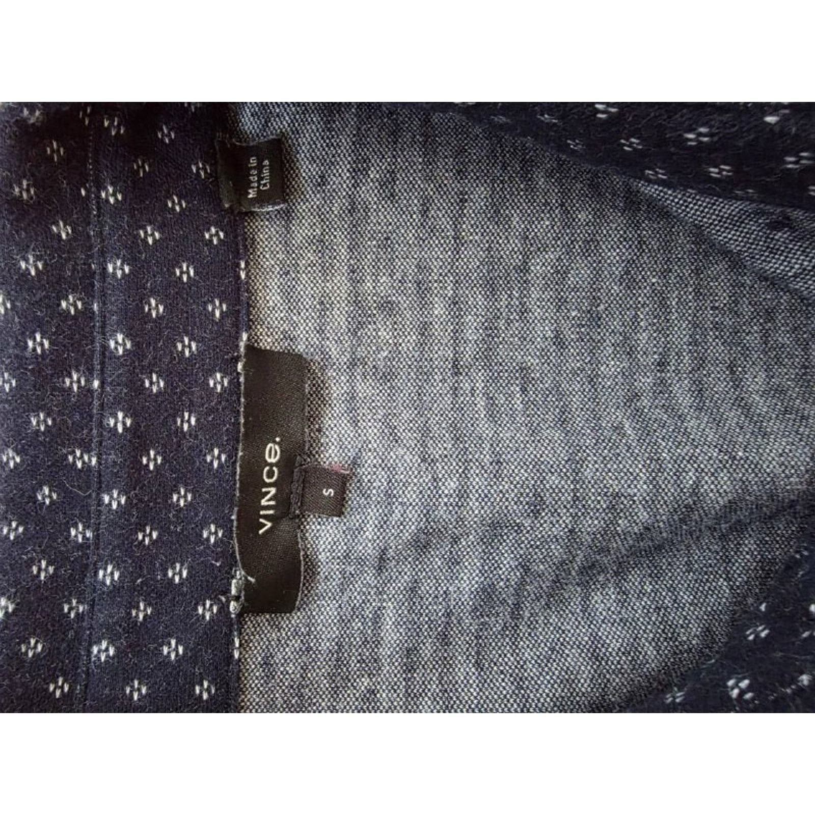 Vince Vince Down Collared Shirt Navy Size Petite Small A001307 Size US S / EU 44-46 / 1 - 3 Thumbnail