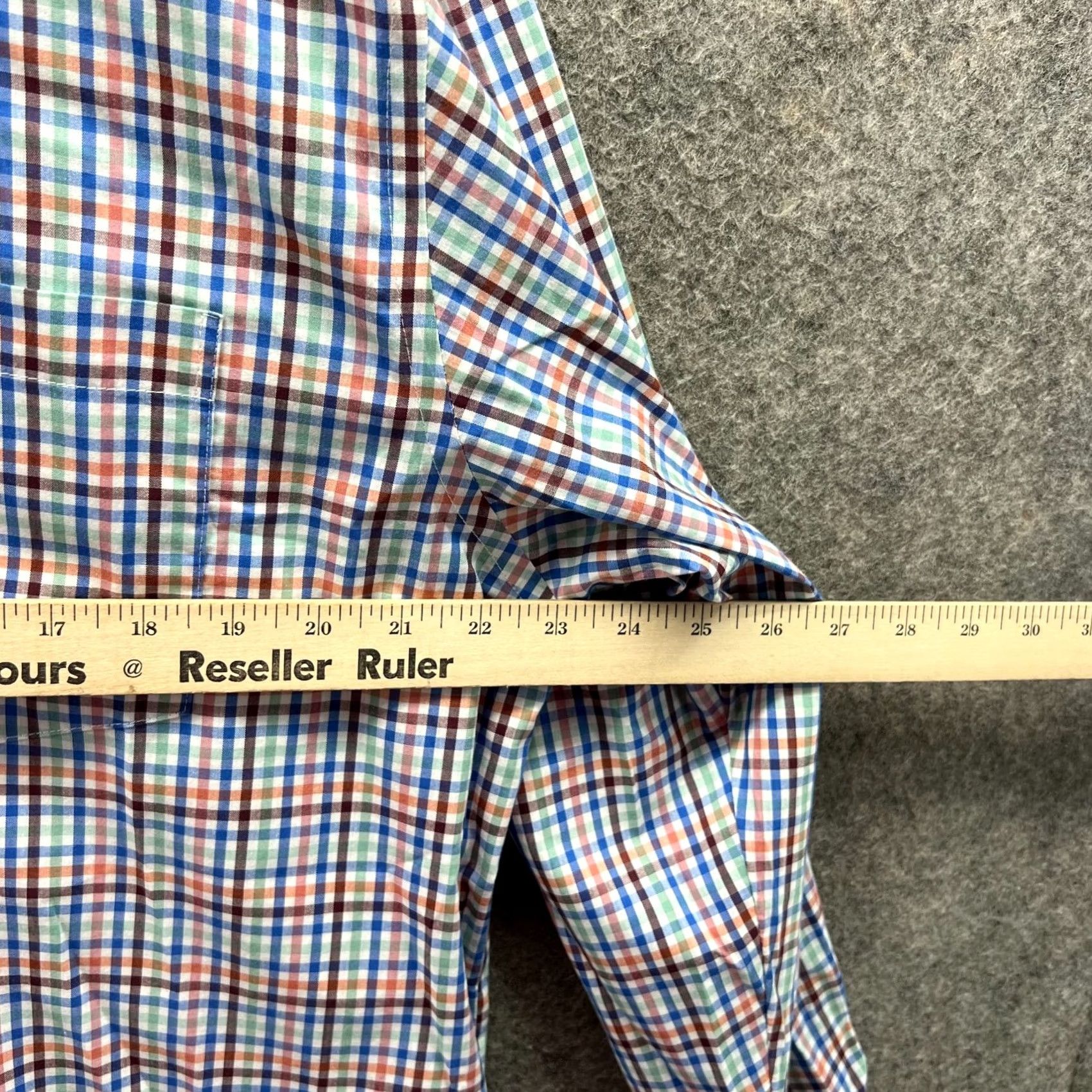 Izod VINTAGE Izod Shirt Mens Large Blue Button-Down Non-Iron Stretch Gingham Plaid Dress Shirt Size 42R - 6 Thumbnail