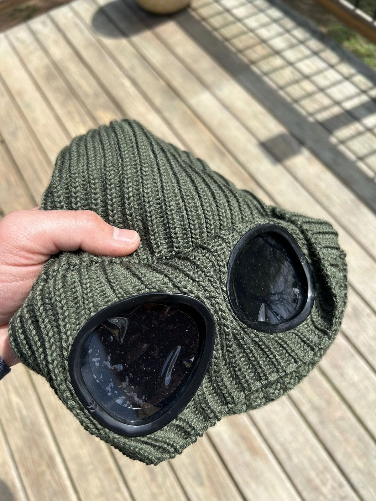 C.P. Company × Palace C.P. Company X Palace Peak Goggle Beanie Olive Green Size ONE SIZE - 5 Thumbnail