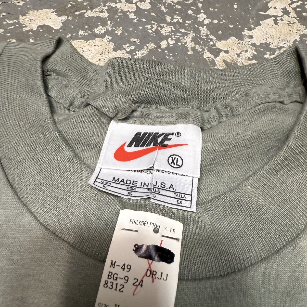 Nike Vintage Nike Green Blank No Swoosh 90s Tshirt USA Size US XL / EU 56 / 4 - 6 Thumbnail