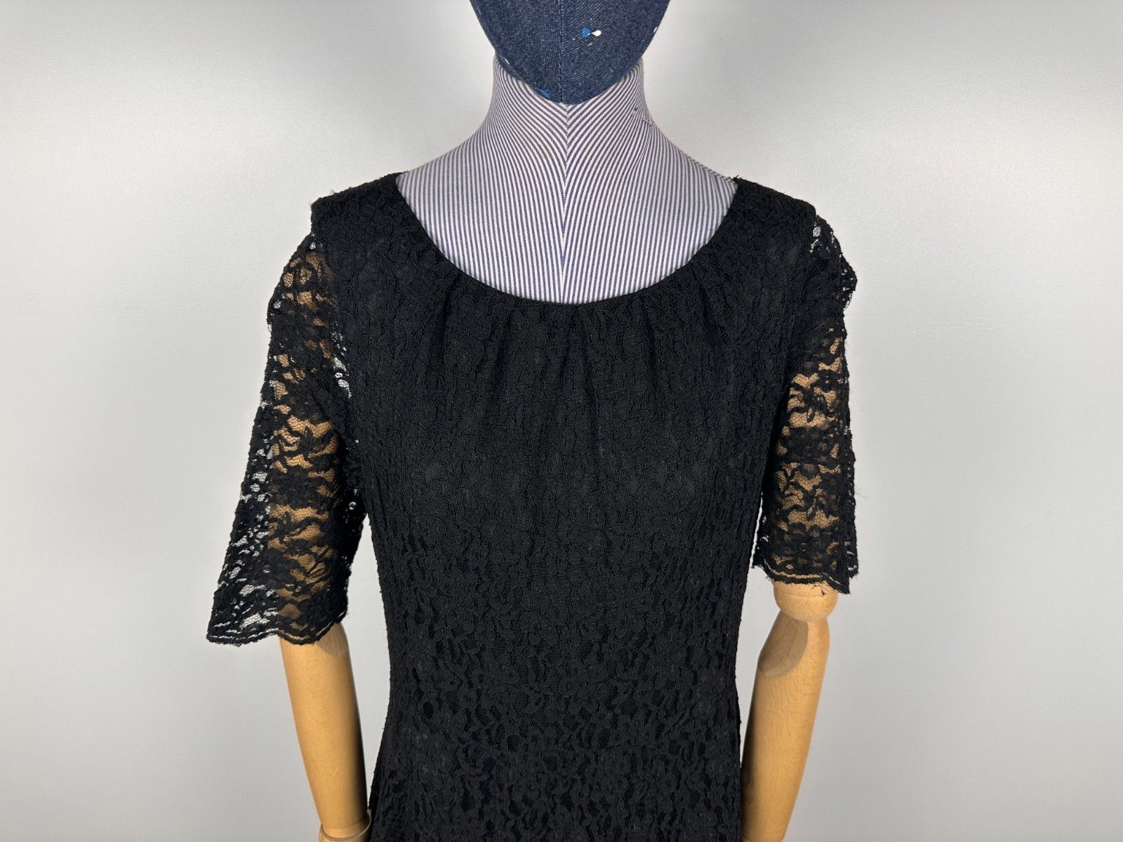 LK Bennett LK Bennett Celine Lace Dress Black Size EU40 US8 UK12 Size S / US 4 / IT 40 - 2 Thumbnail