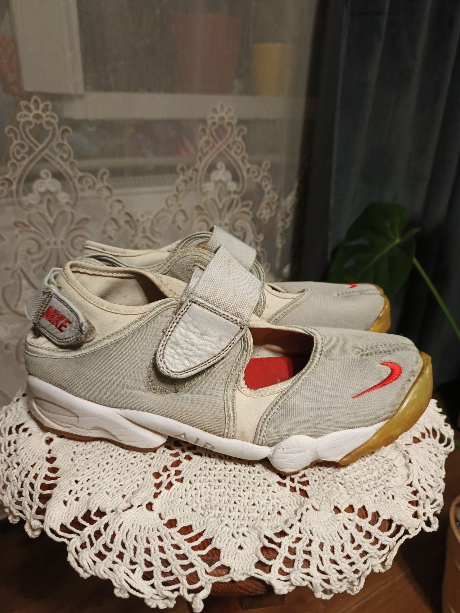 Nike Nike Air Rift Vintage Shoes Size US 11 / EU 44 - 1 Thumbnail