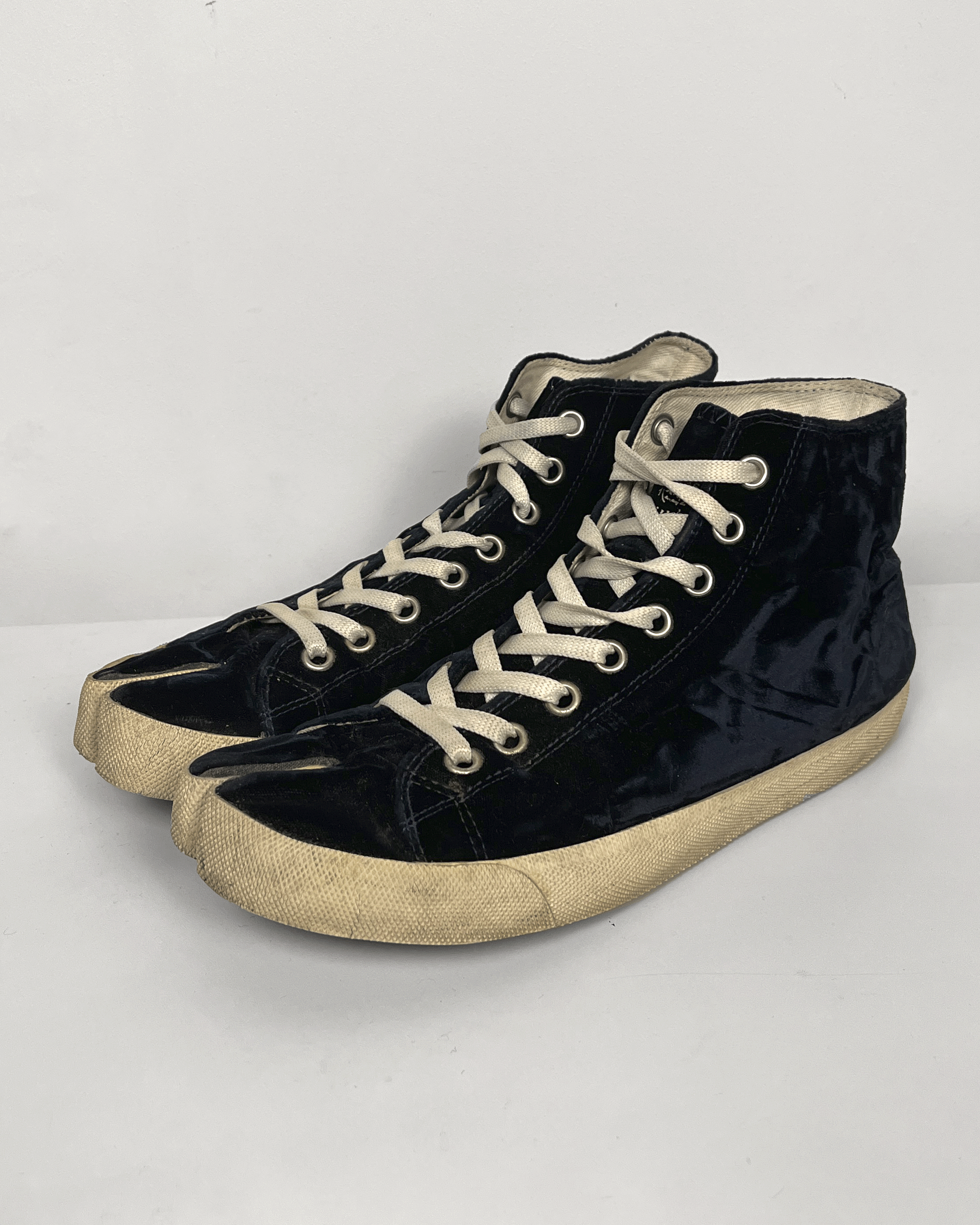 Maison Margiela Maison Margiela Velour Tabi High Top Sneakers Size US 9 / EU 42 - 6 Thumbnail