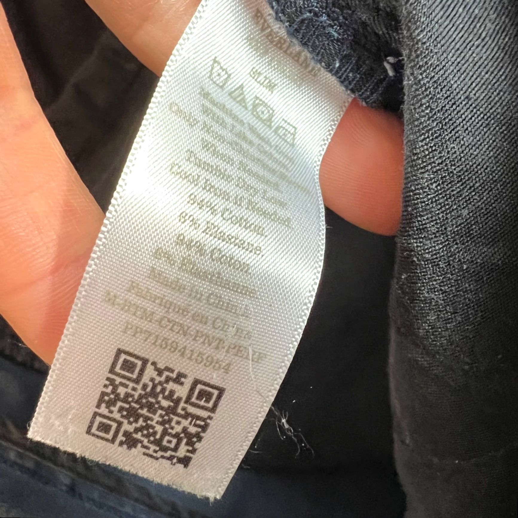 Everlane VINTAGE Everlane Mens Chino Pants Navy Slim Fit 32 x 32 Adult Regular Inseam 31 Solid Cotton Elastane Men’s Pants Slim Tapered Size US 32 / EU 48 - 4 Thumbnail