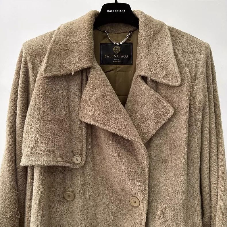 Balenciaga Balenciaga FW22 The Lost Tape Show Look. 47 Camel Old Destr Size US S / EU 44-46 / 1 - 3 Thumbnail