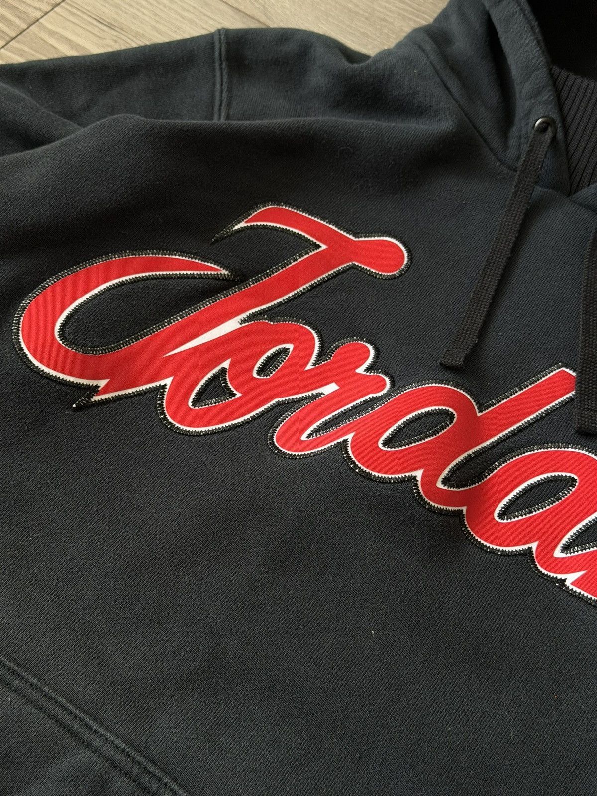 Jordan Brand Nike Air Jordan Big Logo Vintage 90s Hoodie Size US L / EU 52-54 / 3 - 11 Thumbnail