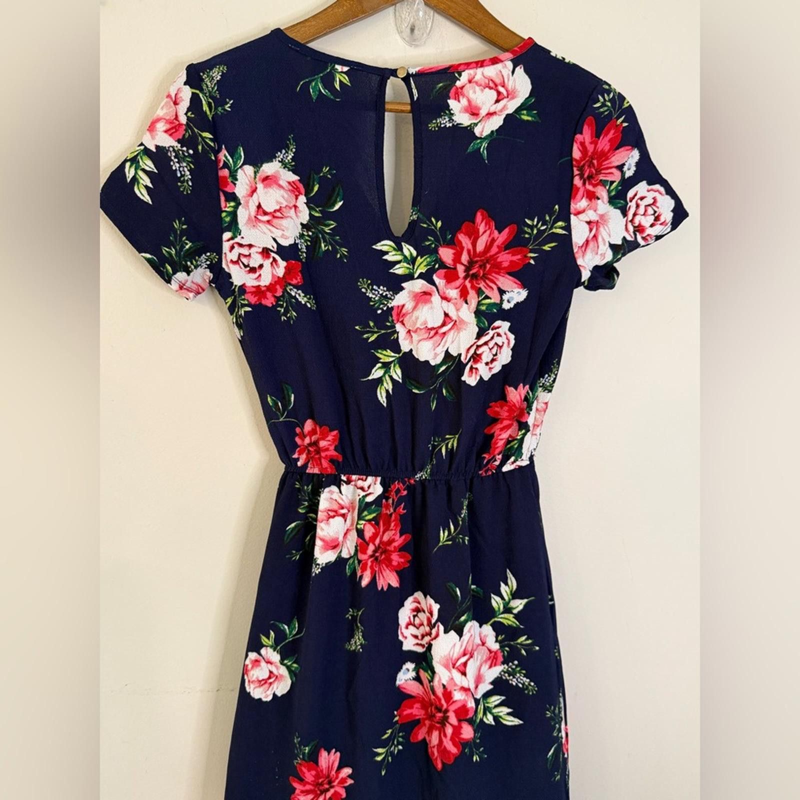 Other Mi Ami Navy Blue Floral romper maxi Dress Size XS Size XS / US 0-2 / IT 36-38 - 2 Thumbnail