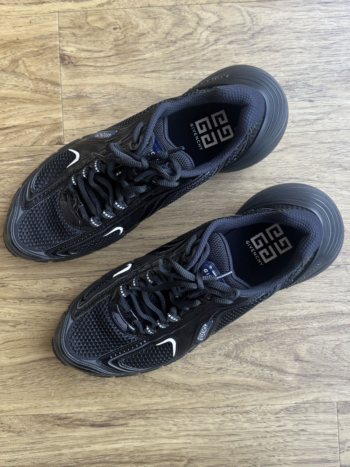 Givenchy Givenchy TK-MX Runners Size US 10.5 / EU 43-44 - 9 Thumbnail