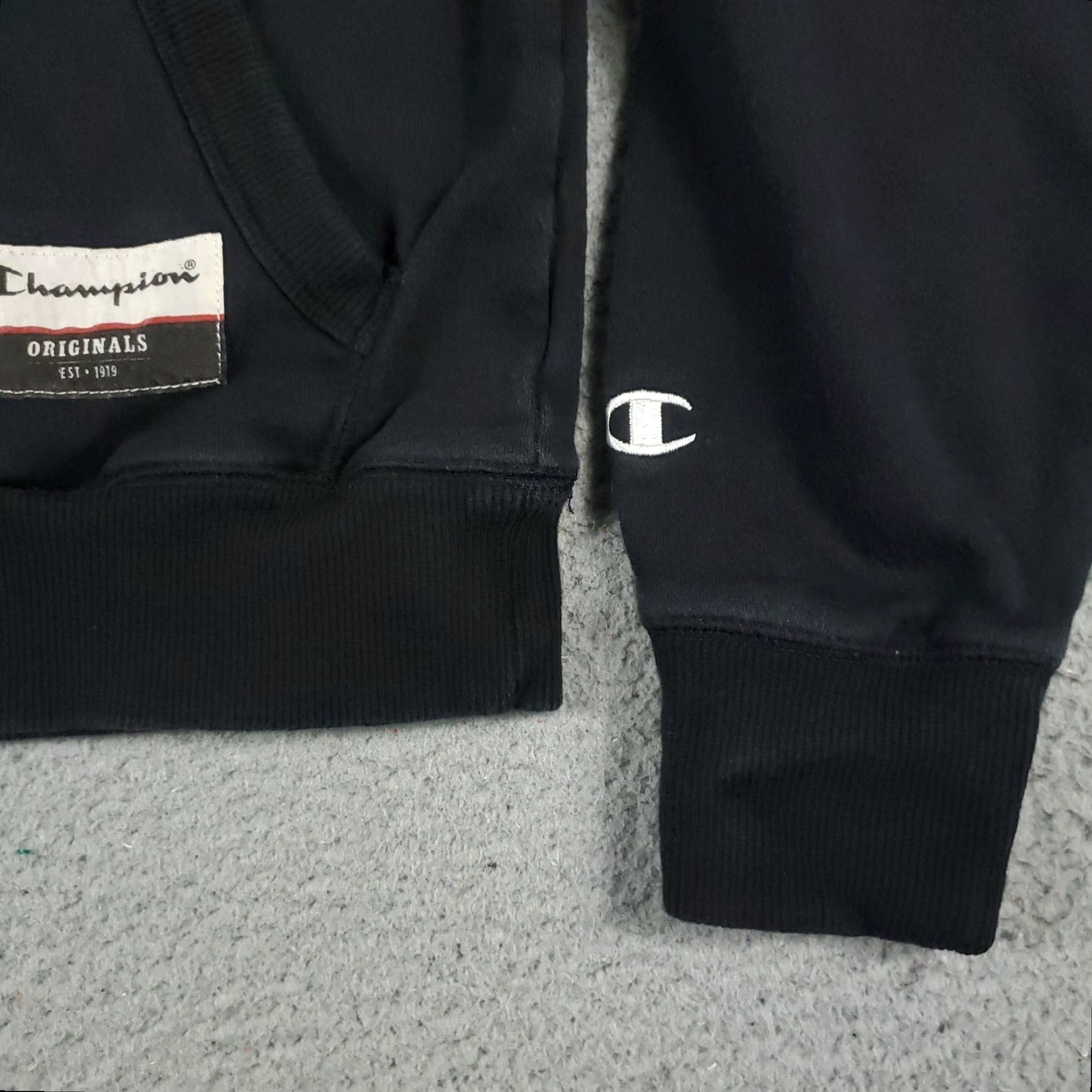 Champion VINTAGE Champion Hoodie Pullover Men Small Black Casual Fleece Sweatshirt Athletic Sports Size US S / EU 44-46 / 1 - 5 Thumbnail