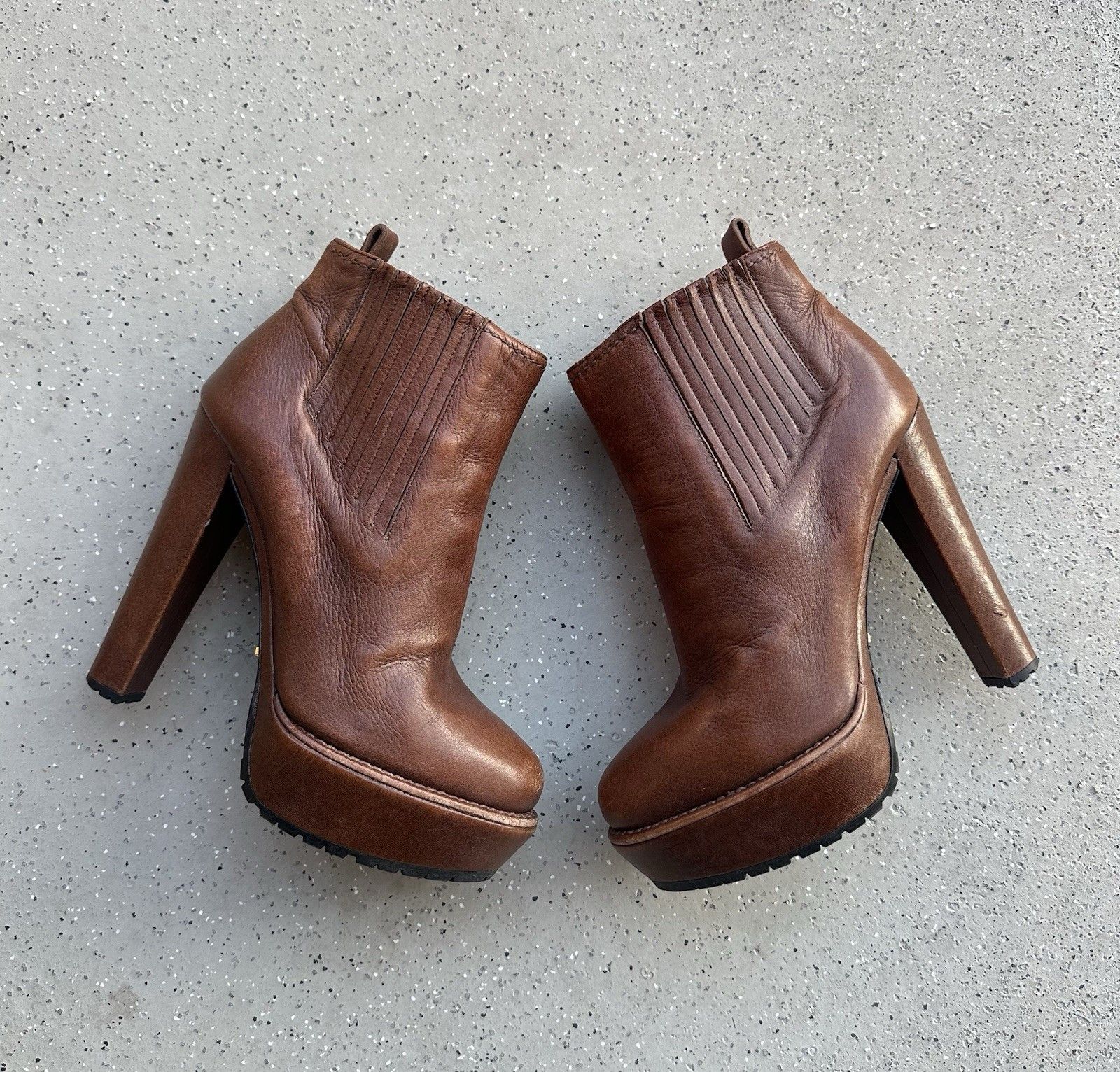 Prada DDP Prada Womens Brown Leather Platform Heel Boots Size 38,5 Size US 8.5 / IT 38.5 - 1 Thumbnail