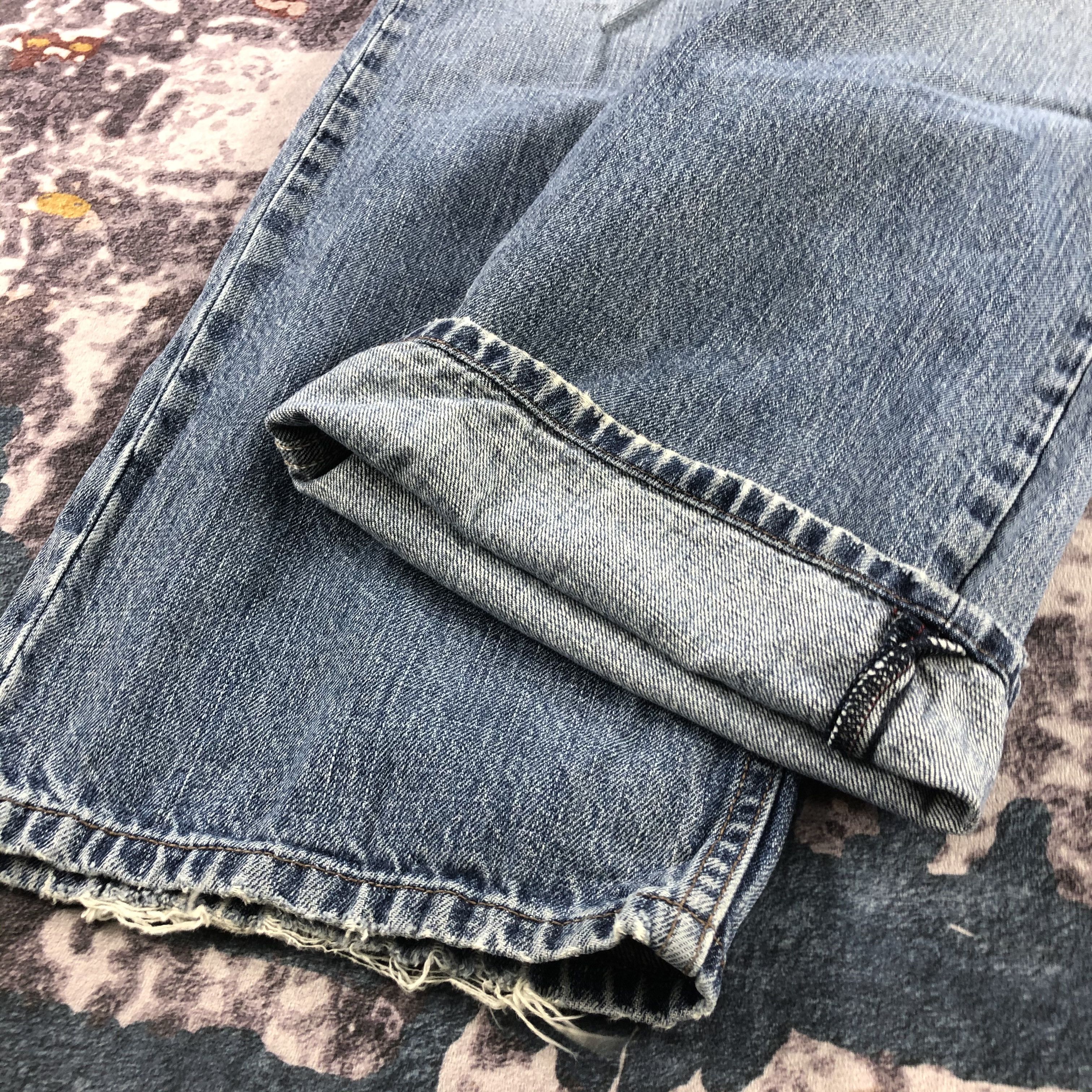 Levi's × Vintage Vintage 90s Blue Wash Levis 559 Jeans-JM2886 Size US 39 - 8 Thumbnail