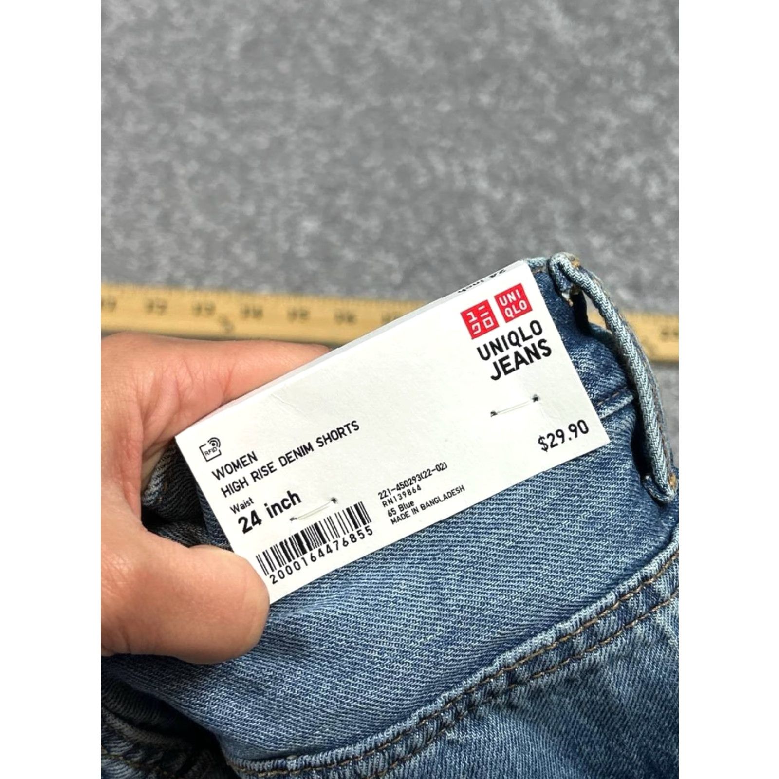 Uniqlo Uniqlo Shorts Womens 24 Blue Cut Off Distressed Denim High Rise Frayed Hem New Size 42" / US 20 - 6 Thumbnail