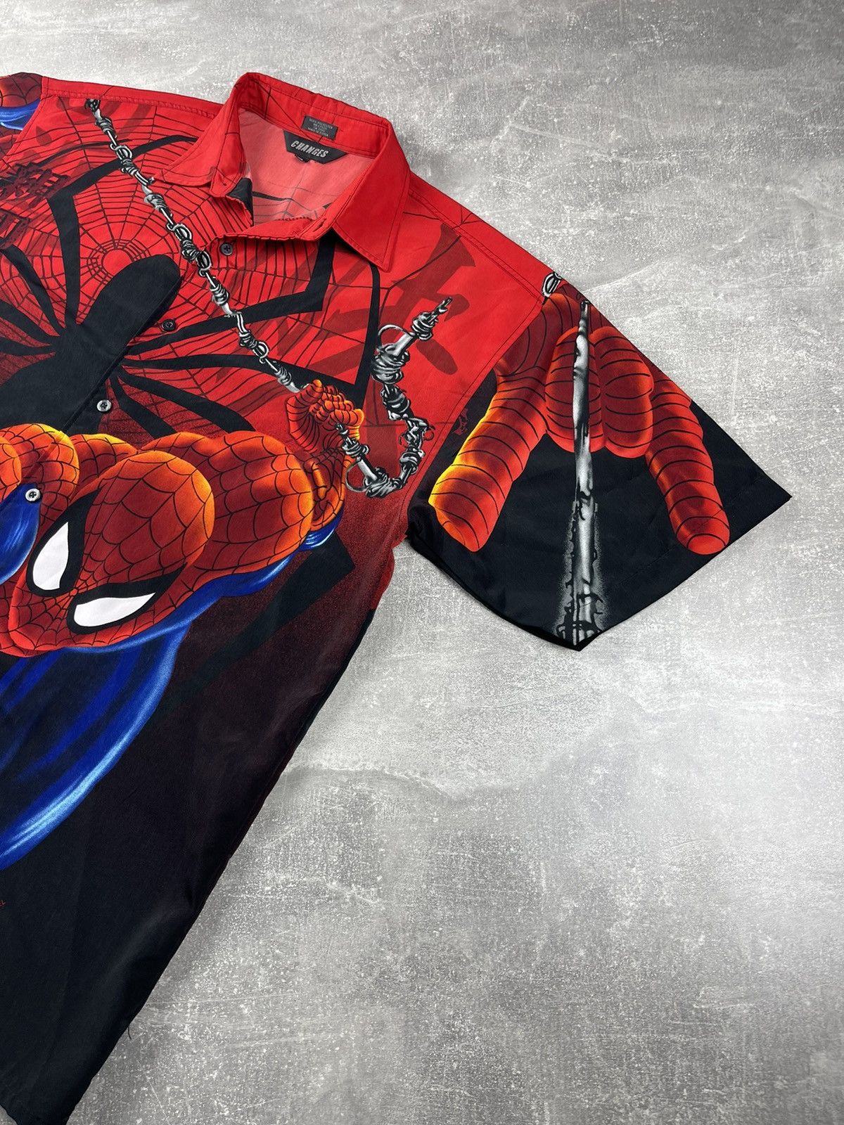 Marvel Comics × Vintage Vintage Spider Man Black Big Log Hawaiian Shirt Marvel 2001 Size US XL / EU 56 / 4 - 2 Thumbnail
