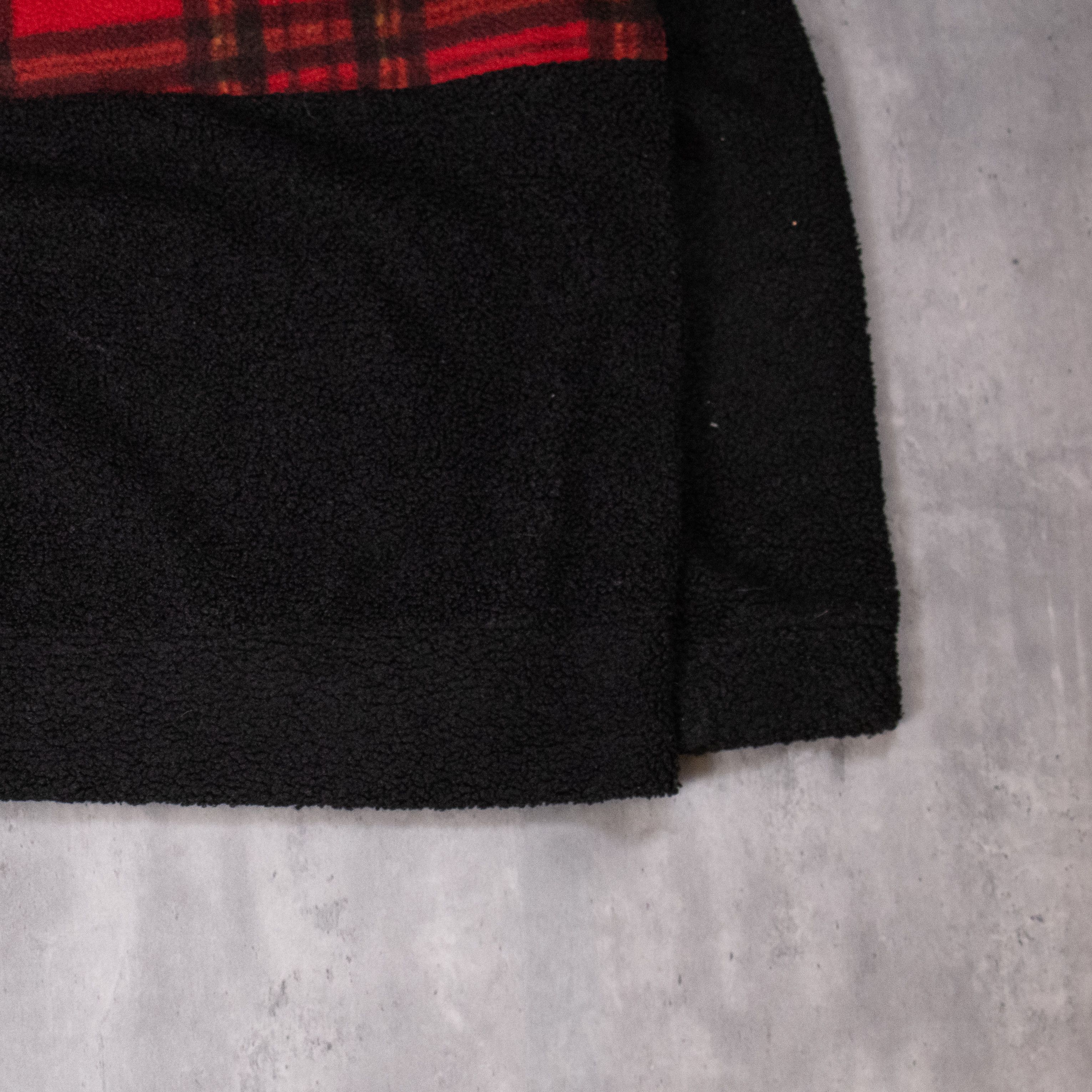 Vintage Vintage 1990's Vintage Plaid Fleece Half Zip Jacket Size US L / EU 52-54 / 3 - 19 Thumbnail