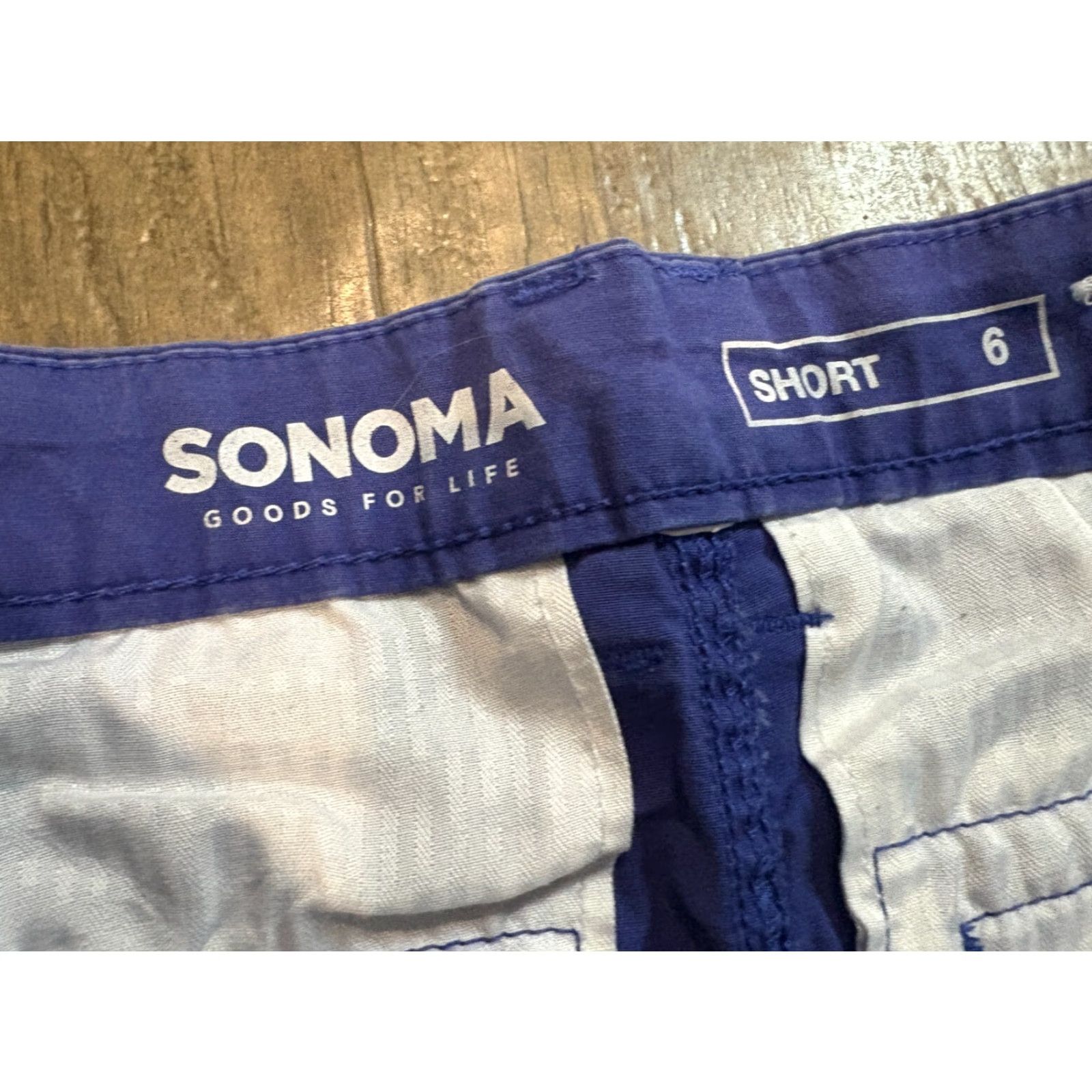 Vintage SONOMA Shorts Womens Size 6 Bermuda Casual Cotton Spandex Embordered Blue Pockets Elastic Waist Front Flat Front Embroidered Size 28" / US 6 / IT 42 - 4 Thumbnail