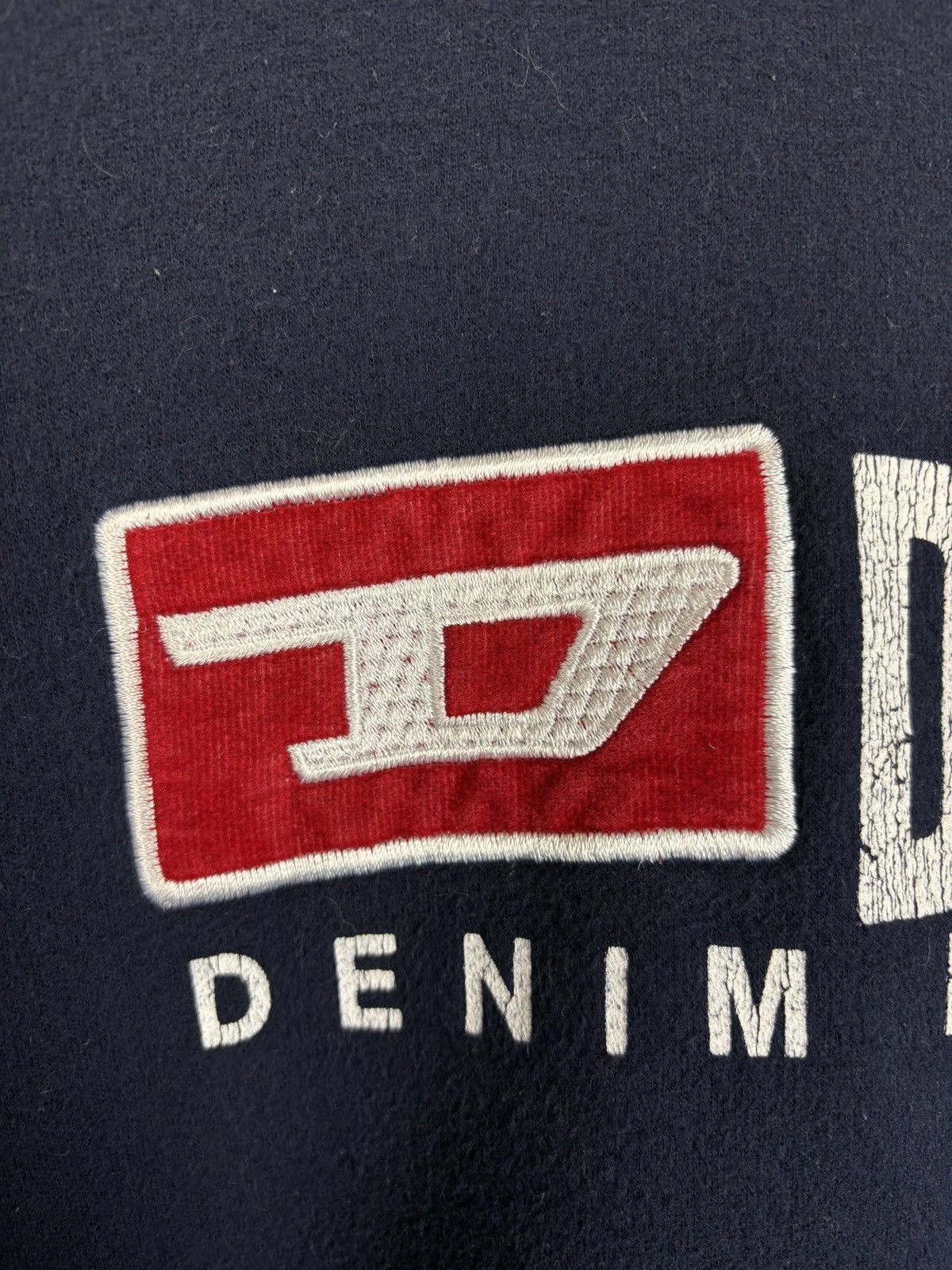 Diesel 90s Vintage Diesel Centre Logo Denim Division Sweatshirt L Size US L / EU 52-54 / 3 - 3 Thumbnail