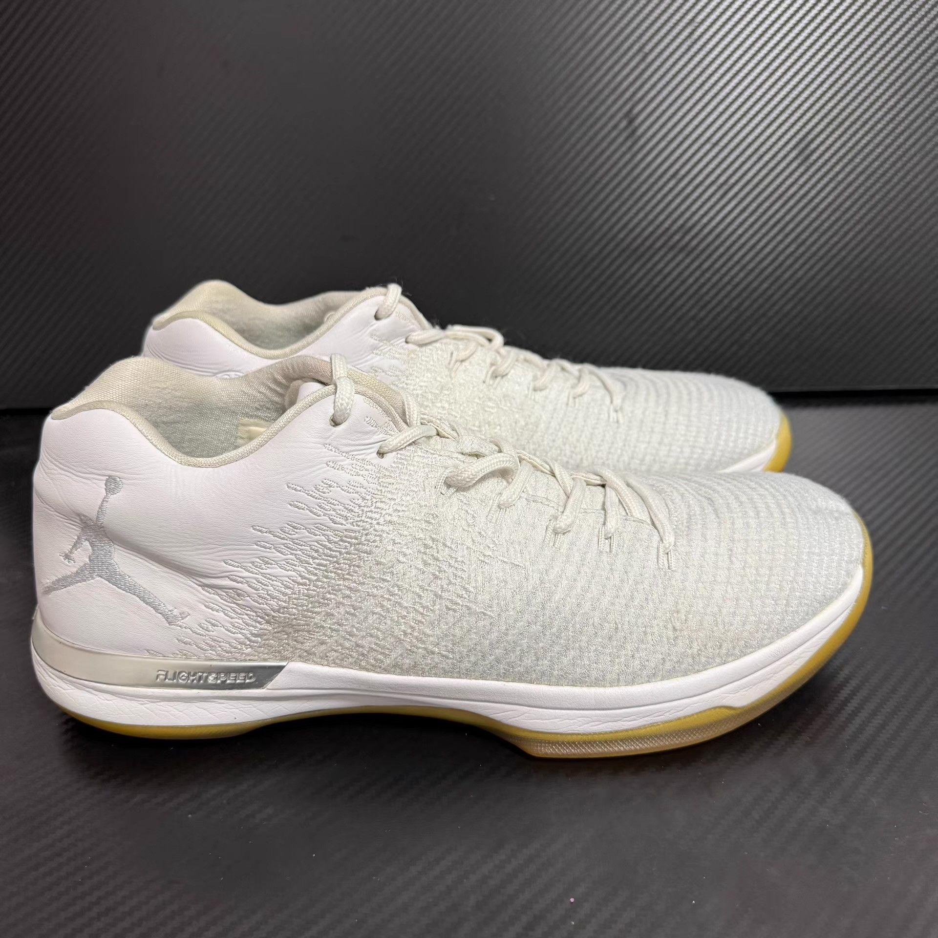 Nike Jordan Air Jordan 31 Low Q11 Size US 11 / EU 44 - 1 Thumbnail